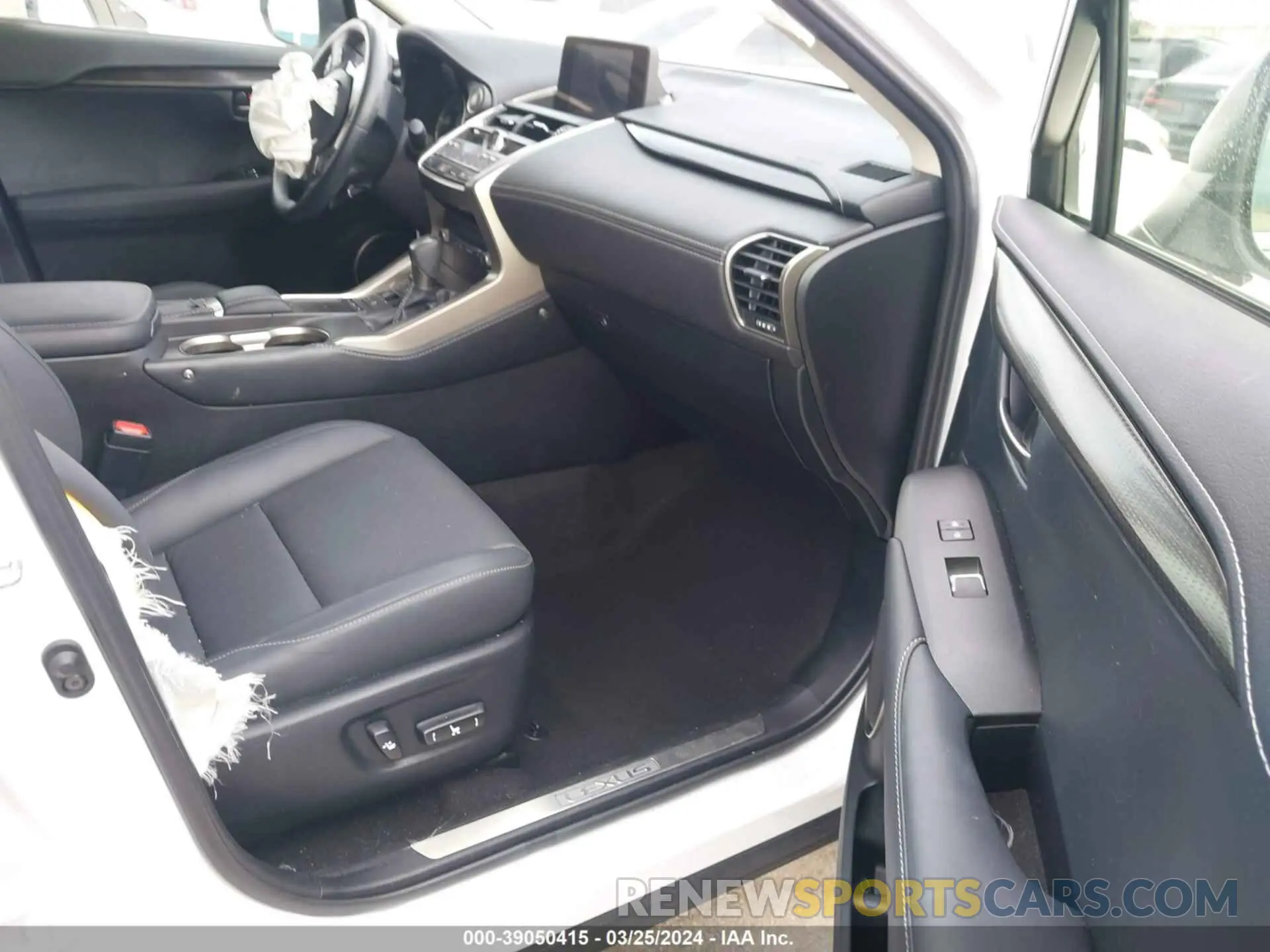 5 fotografías del automóvil dañado JTJDARBZ8L5001044 LEXUS NX 300 2020