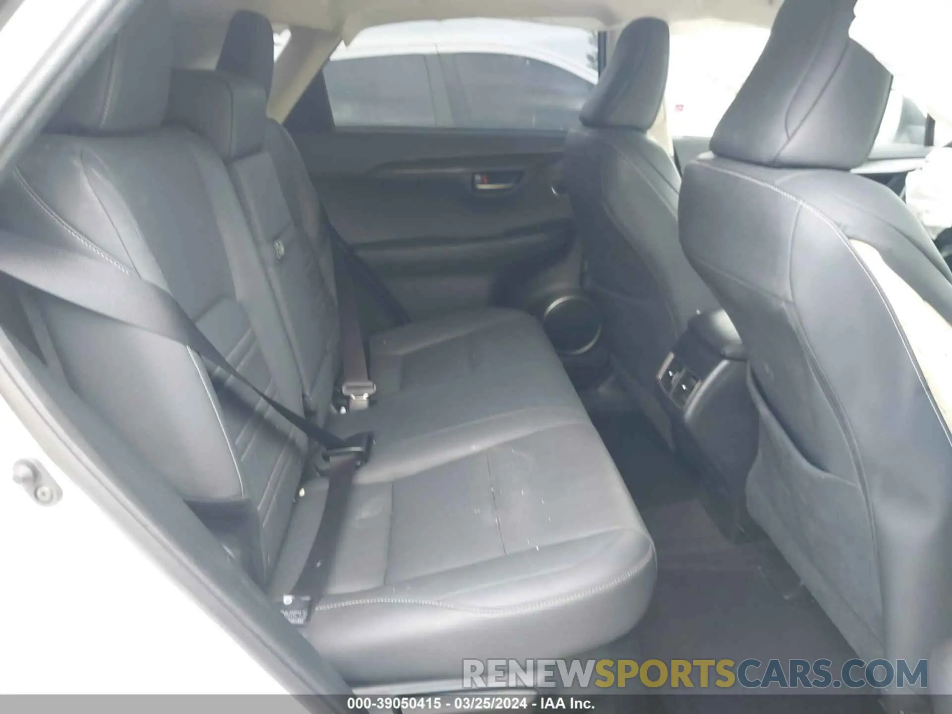 8 fotografías del automóvil dañado JTJDARBZ8L5001044 LEXUS NX 300 2020
