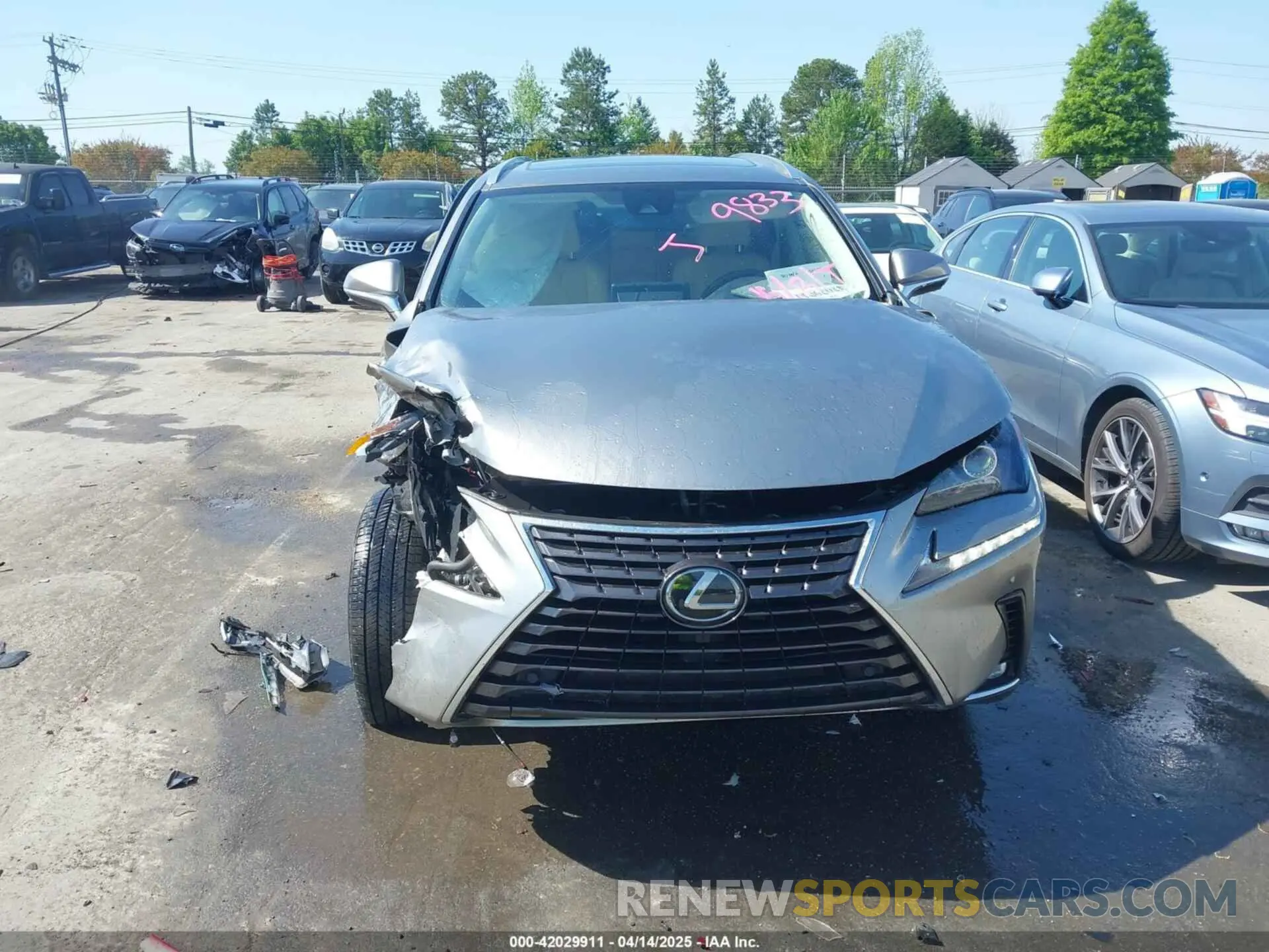 12 fotografías del automóvil dañado JTJDARBZ9L5009833 LEXUS NX 300 2020