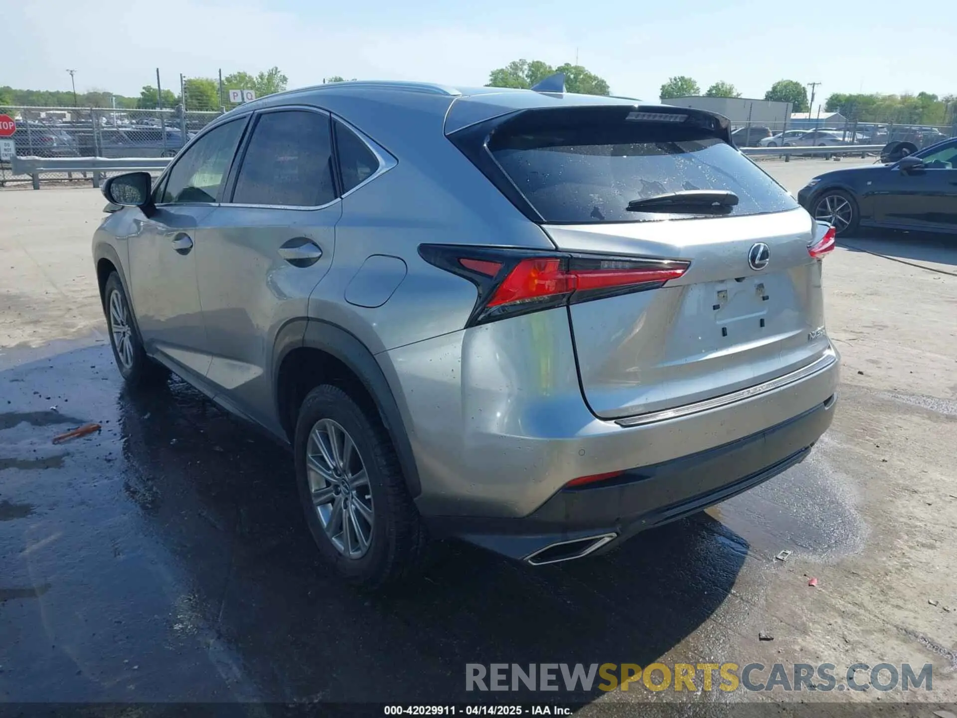 3 fotografías del automóvil dañado JTJDARBZ9L5009833 LEXUS NX 300 2020