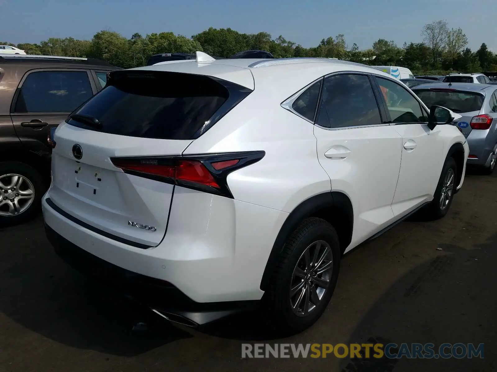 4 fotografías del automóvil dañado JTJDARDZ0L5012309 LEXUS NX 300 2020
