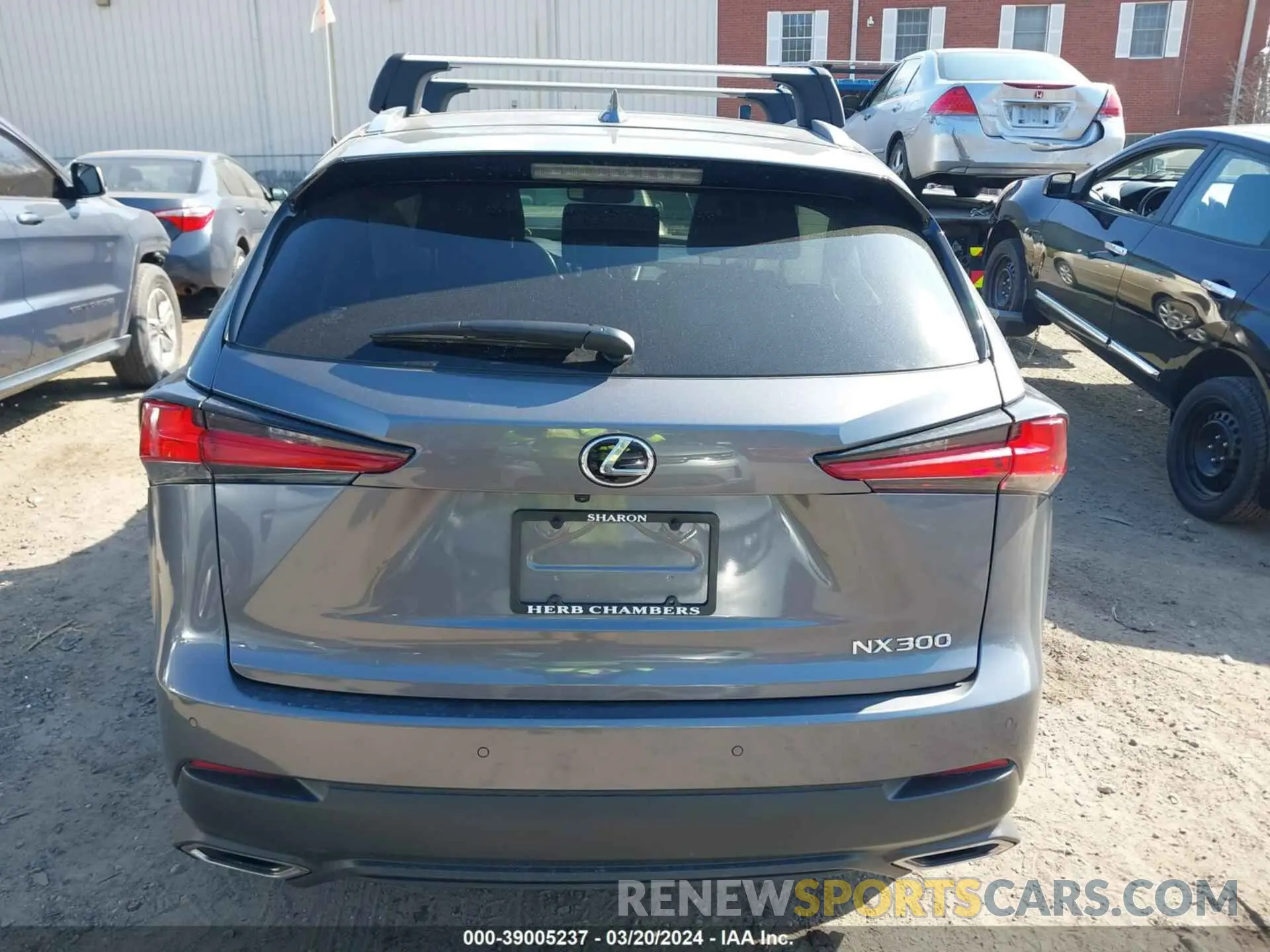 16 fotografías del automóvil dañado JTJDARDZ0L5013413 LEXUS NX 300 2020