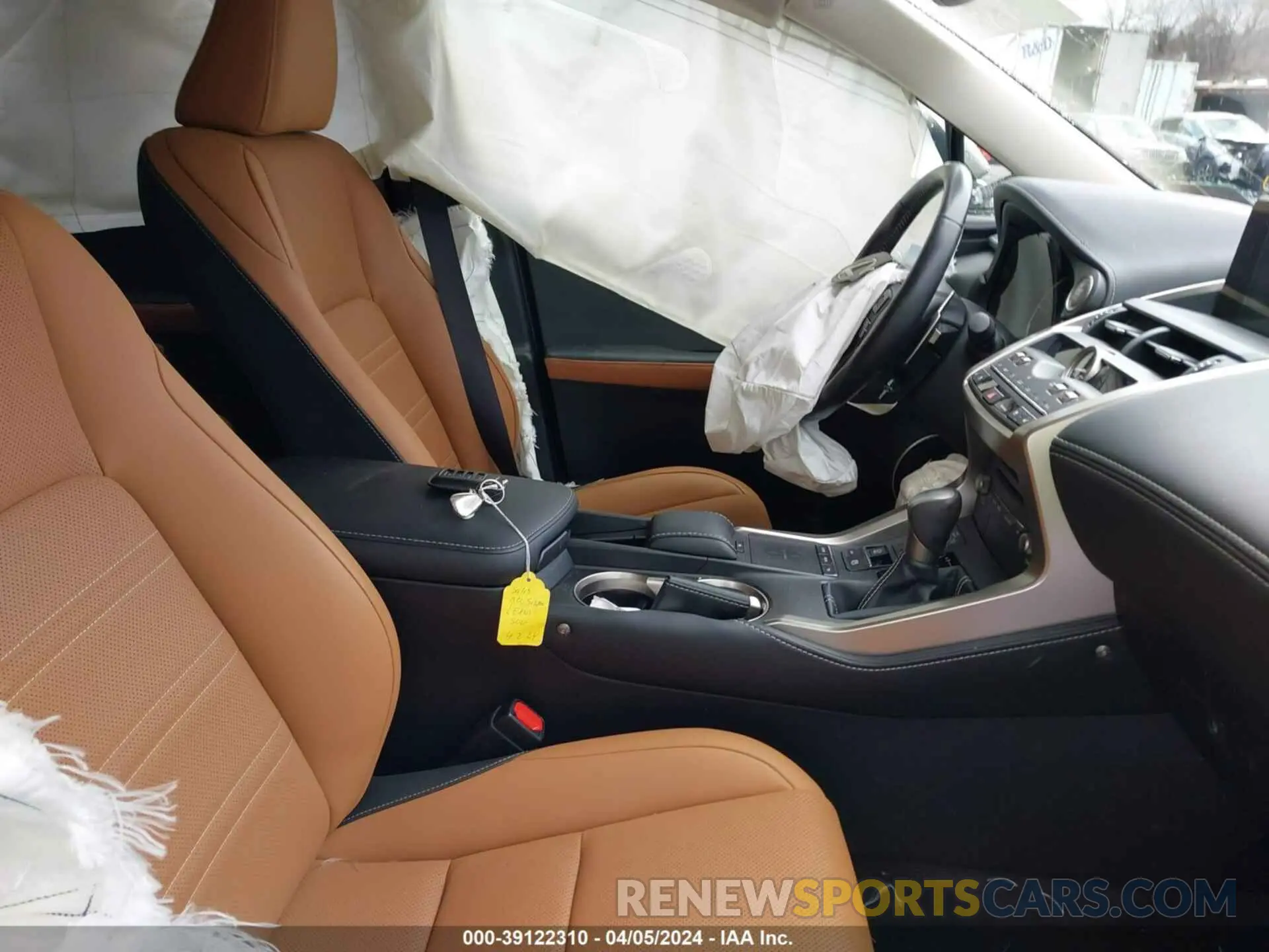 5 fotografías del automóvil dañado JTJDARDZ4L5012149 LEXUS NX 300 2020