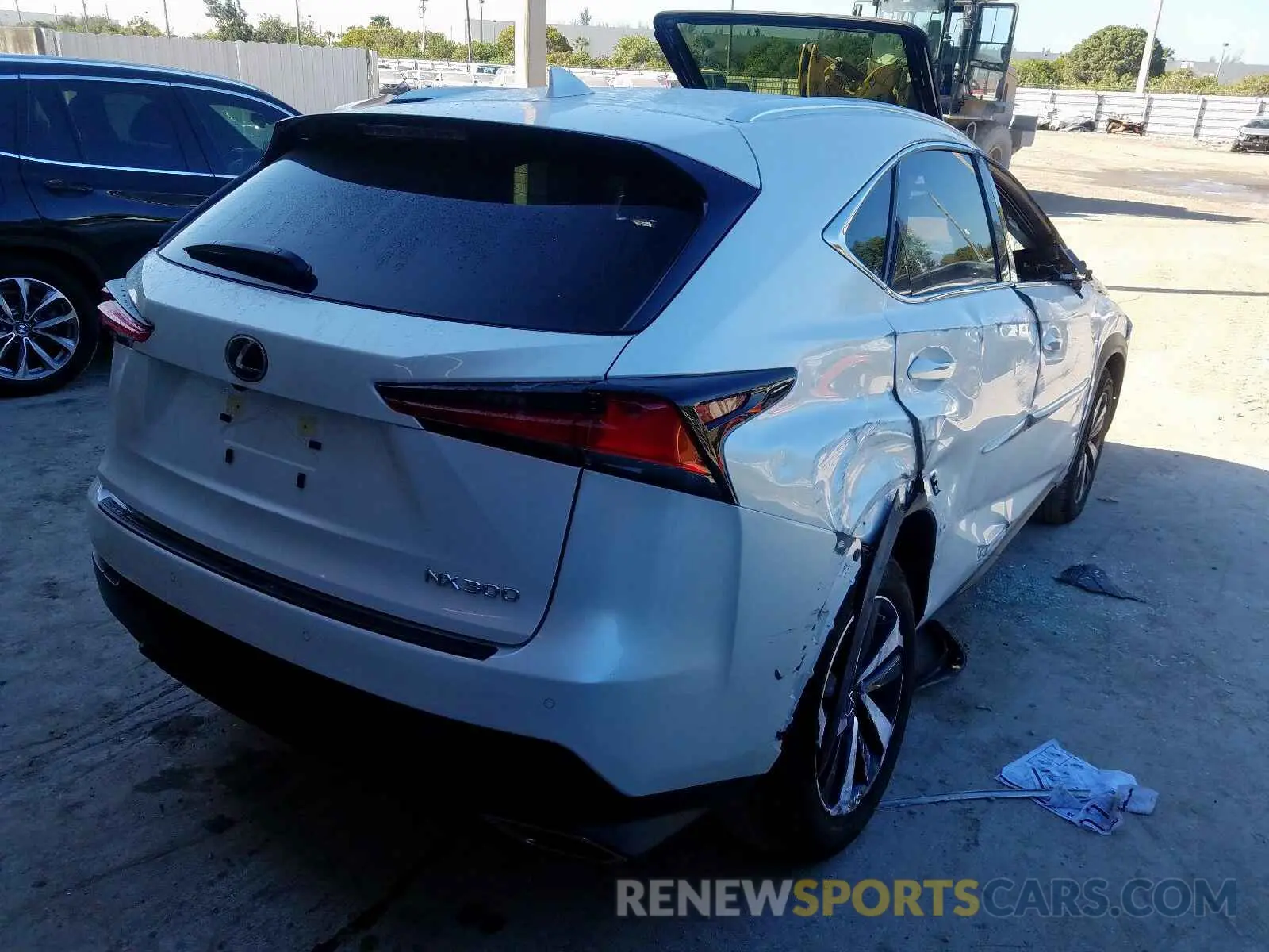 4 fotografías del automóvil dañado JTJGARBZ0L5000290 LEXUS NX 300 2020