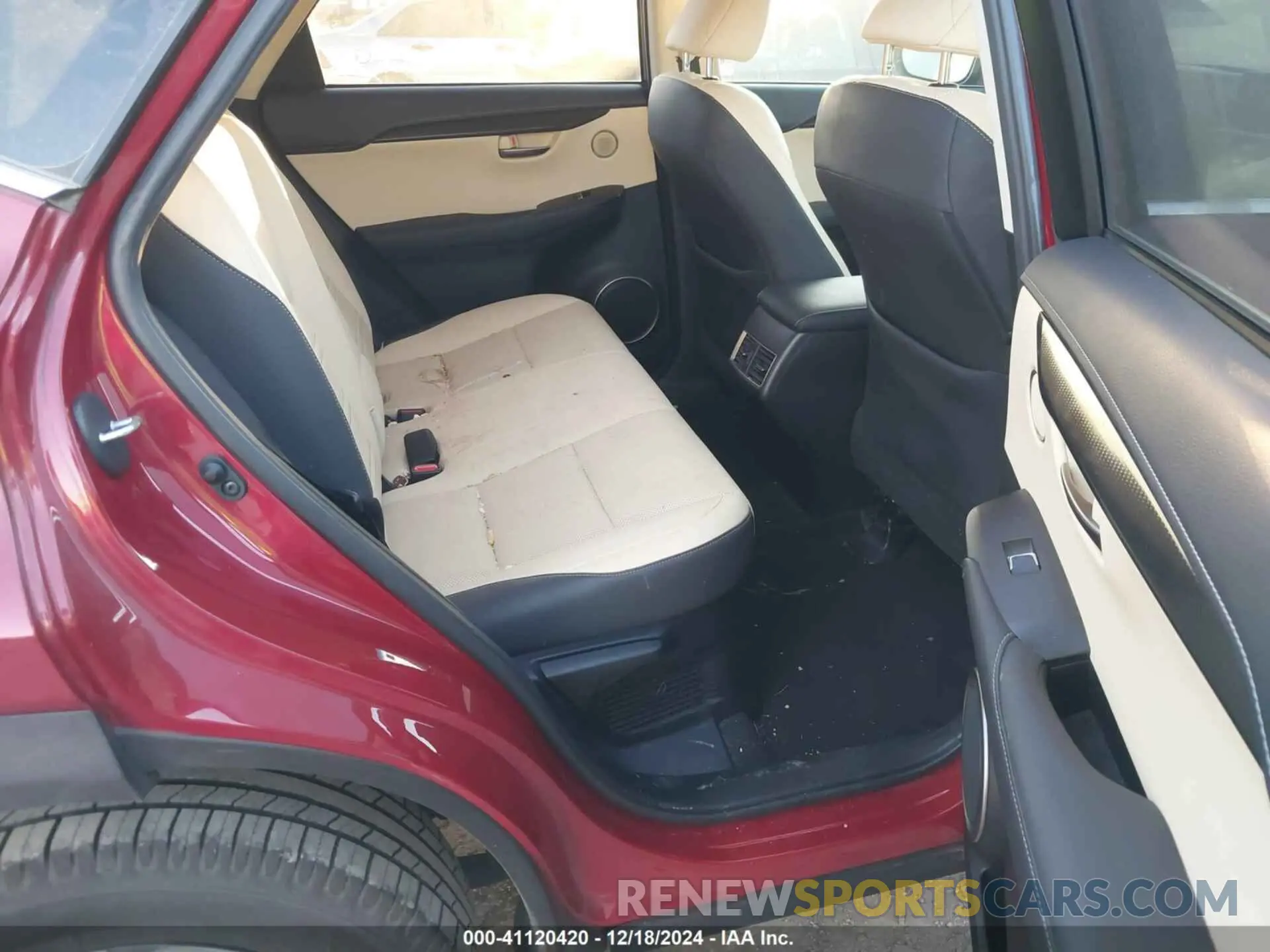8 fotografías del automóvil dañado JTJGARBZ0L5005702 LEXUS NX 300 2020