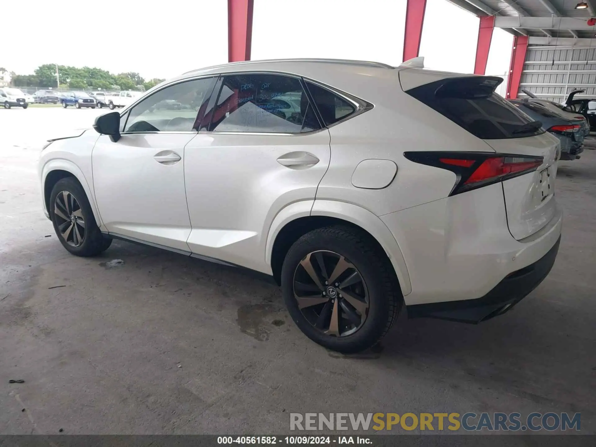 3 fotografías del automóvil dañado JTJGARBZ3L2170127 LEXUS NX 300 2020