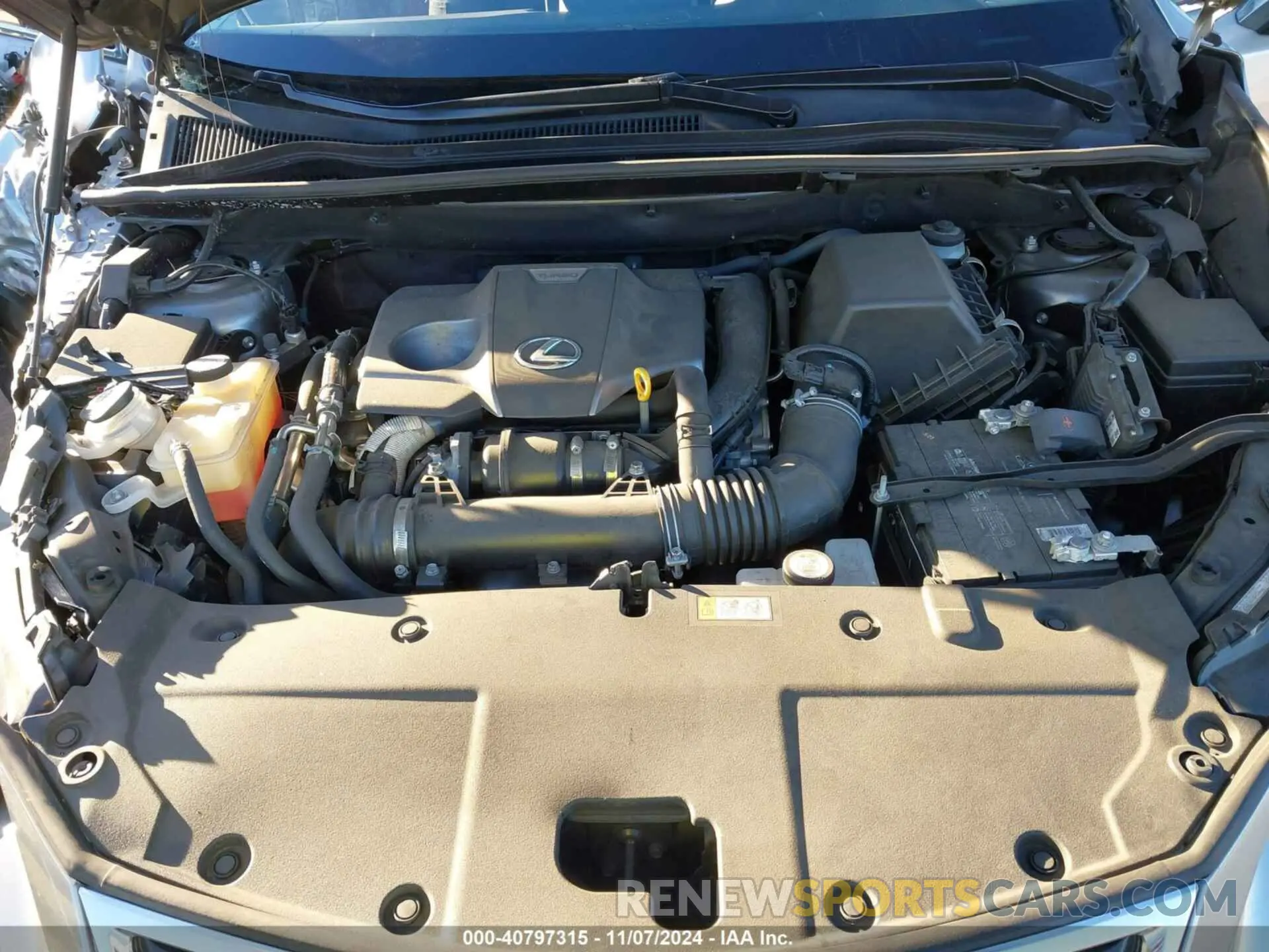 10 fotografías del automóvil dañado JTJGARBZ3L5011400 LEXUS NX 300 2020