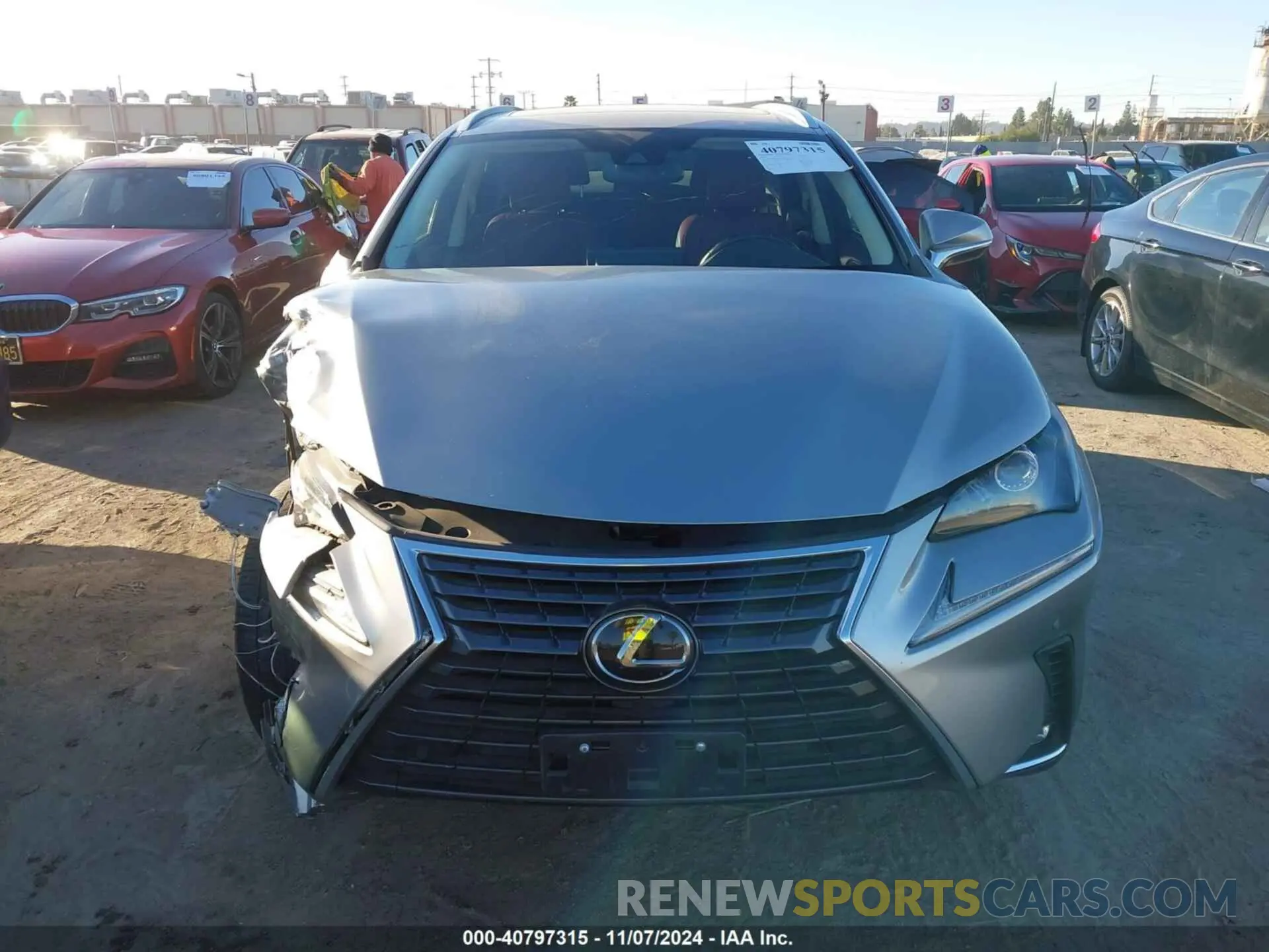 12 fotografías del automóvil dañado JTJGARBZ3L5011400 LEXUS NX 300 2020