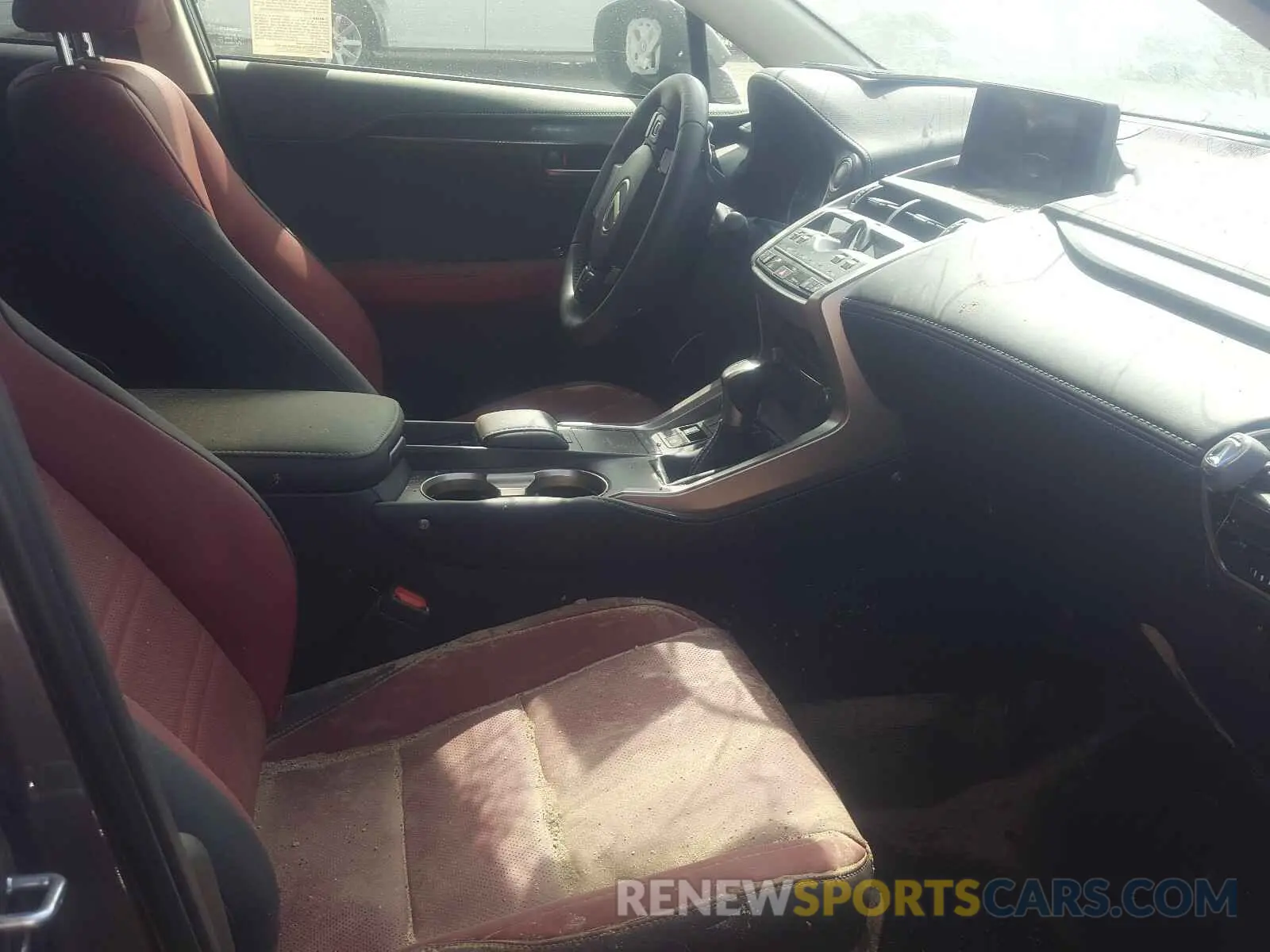 5 fotografías del automóvil dañado JTJGARBZ4L5017495 LEXUS NX 300 2020