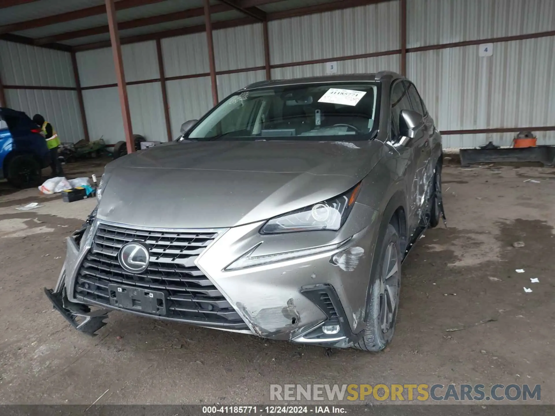2 fotografías del automóvil dañado JTJGARBZ6L2162328 LEXUS NX 300 2020