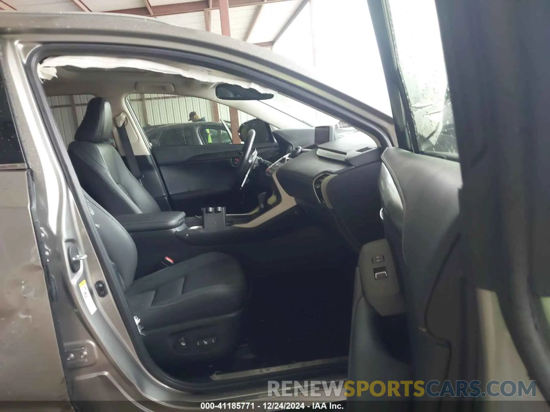 5 fotografías del automóvil dañado JTJGARBZ6L2162328 LEXUS NX 300 2020