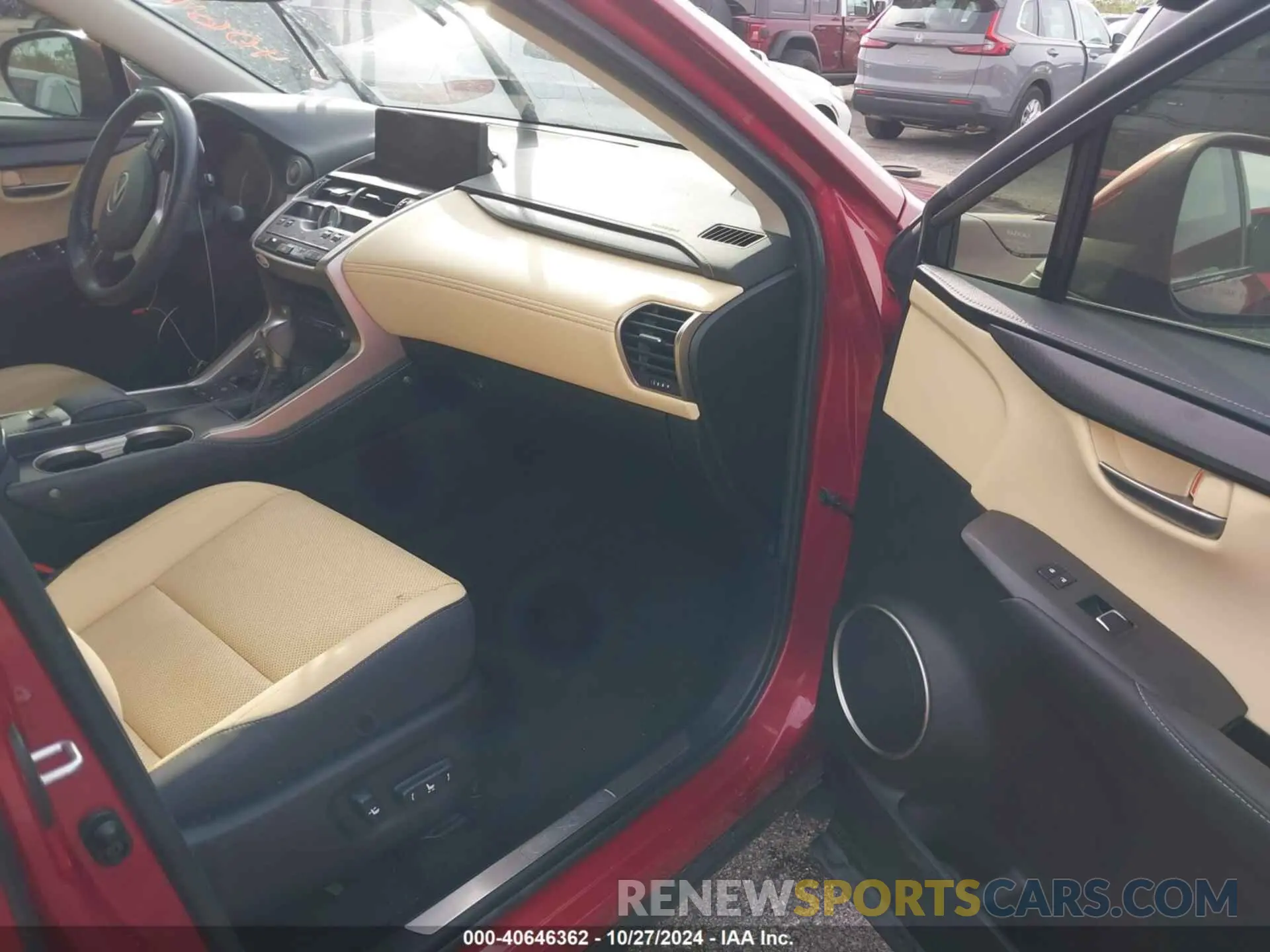 5 fotografías del automóvil dañado JTJGARBZ8L5002756 LEXUS NX 300 2020