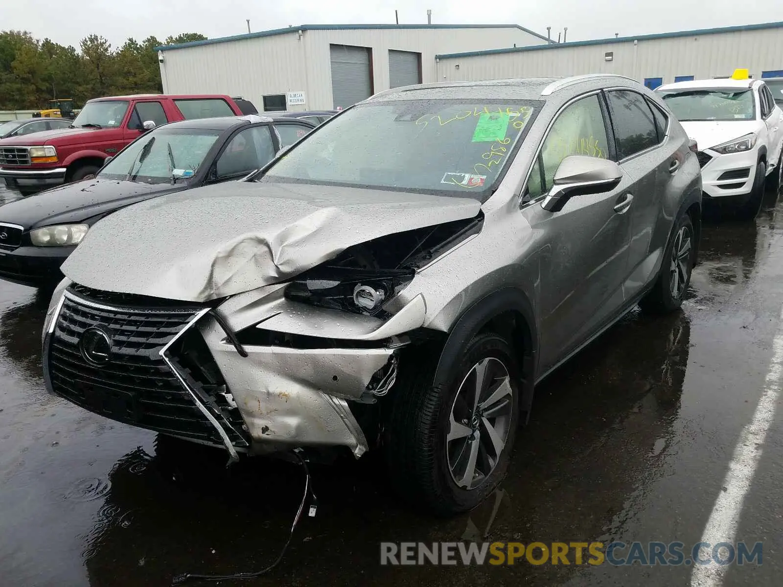2 fotografías del automóvil dañado JTJGARDZ4L2223155 LEXUS NX 300 2020