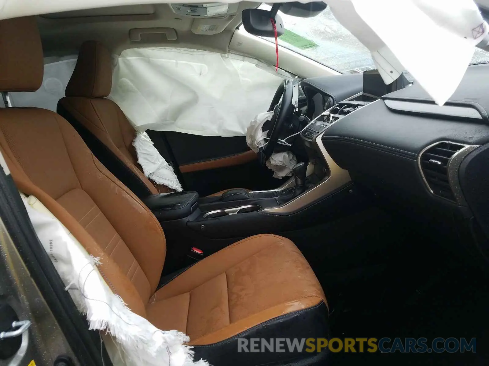 5 fotografías del automóvil dañado JTJGARDZ4L2223155 LEXUS NX 300 2020