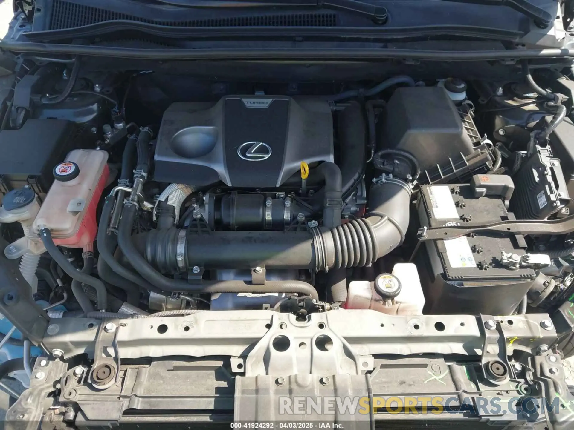 10 fotografías del automóvil dañado JTJGARDZ4L2235032 LEXUS NX 300 2020