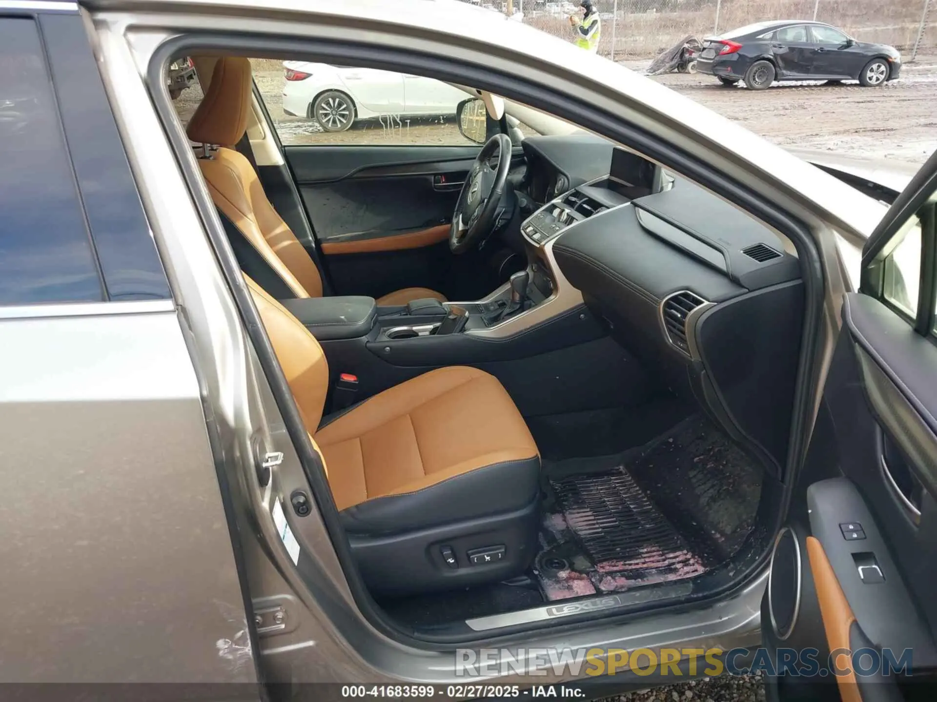 5 fotografías del automóvil dañado JTJGARDZ9L5015299 LEXUS NX 300 2020