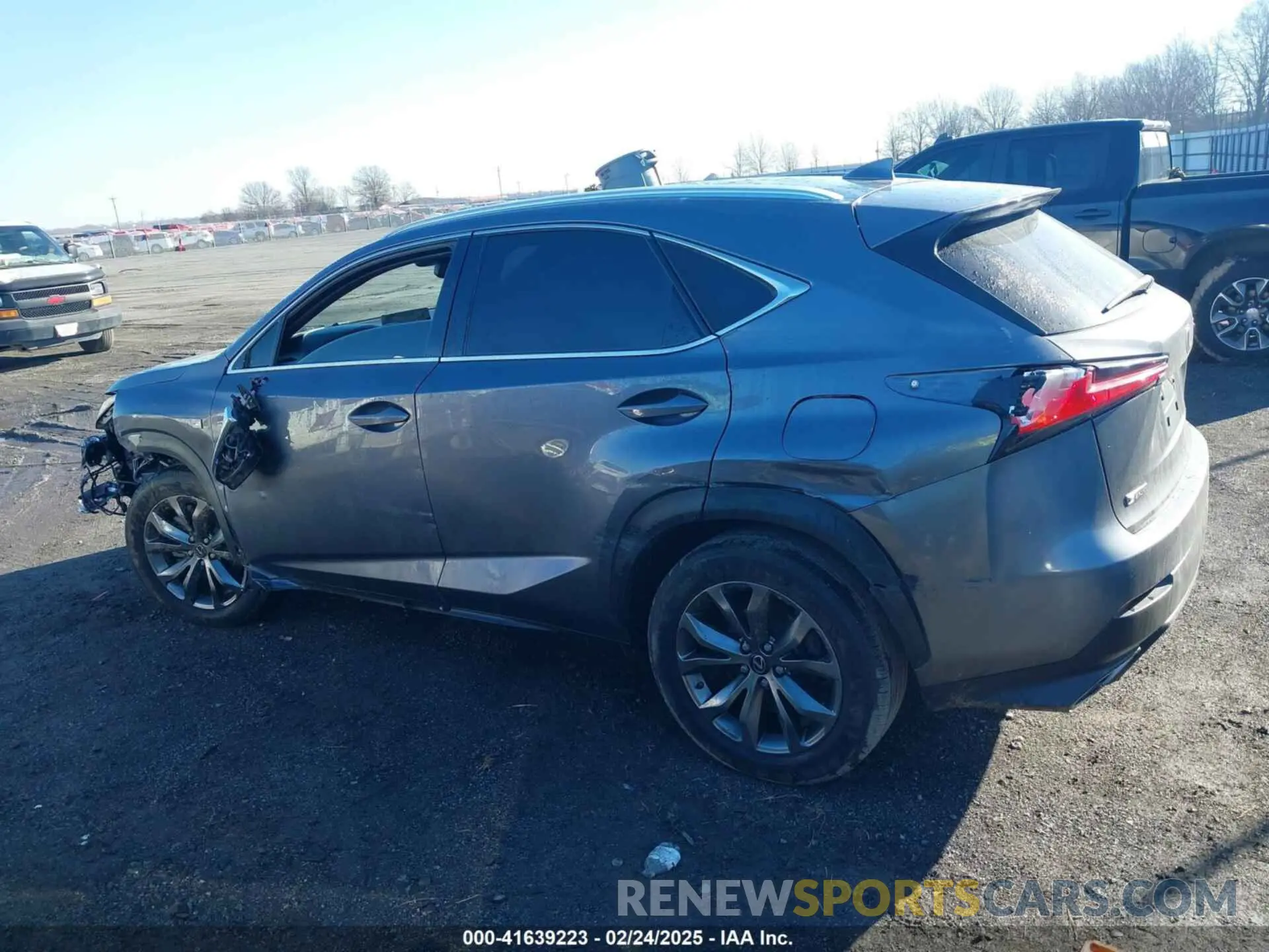 14 fotografías del automóvil dañado JTJSARBZ2L5004593 LEXUS NX 300 2020