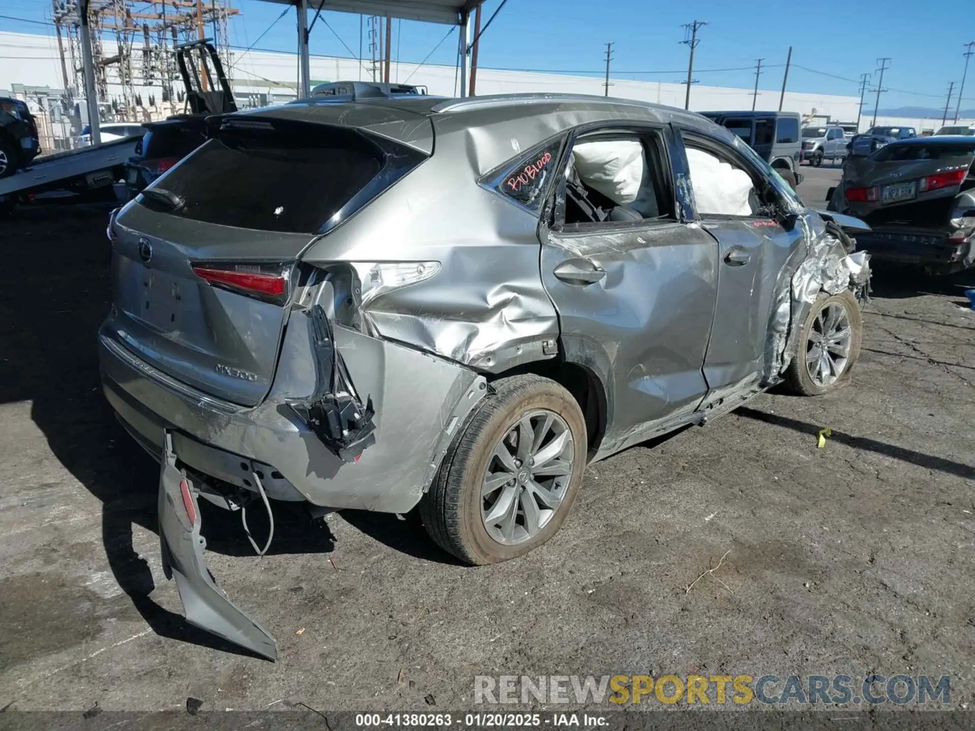 4 fotografías del automóvil dañado JTJSARBZ6L2162730 LEXUS NX 300 2020