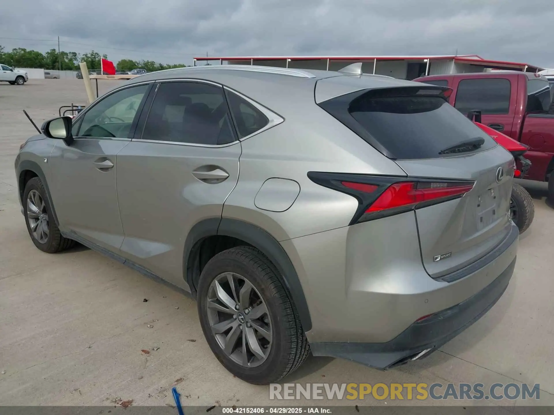 3 fotografías del automóvil dañado JTJSARBZ7L5001639 LEXUS NX 300 2020