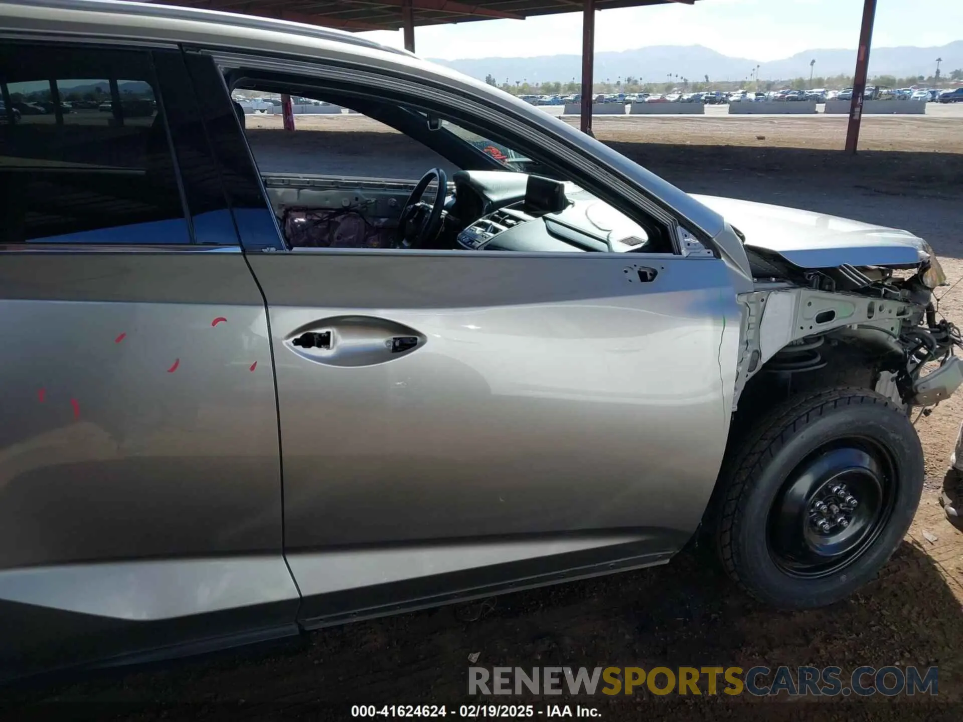 18 fotografías del automóvil dañado JTJSARBZ7L5010244 LEXUS NX 300 2020