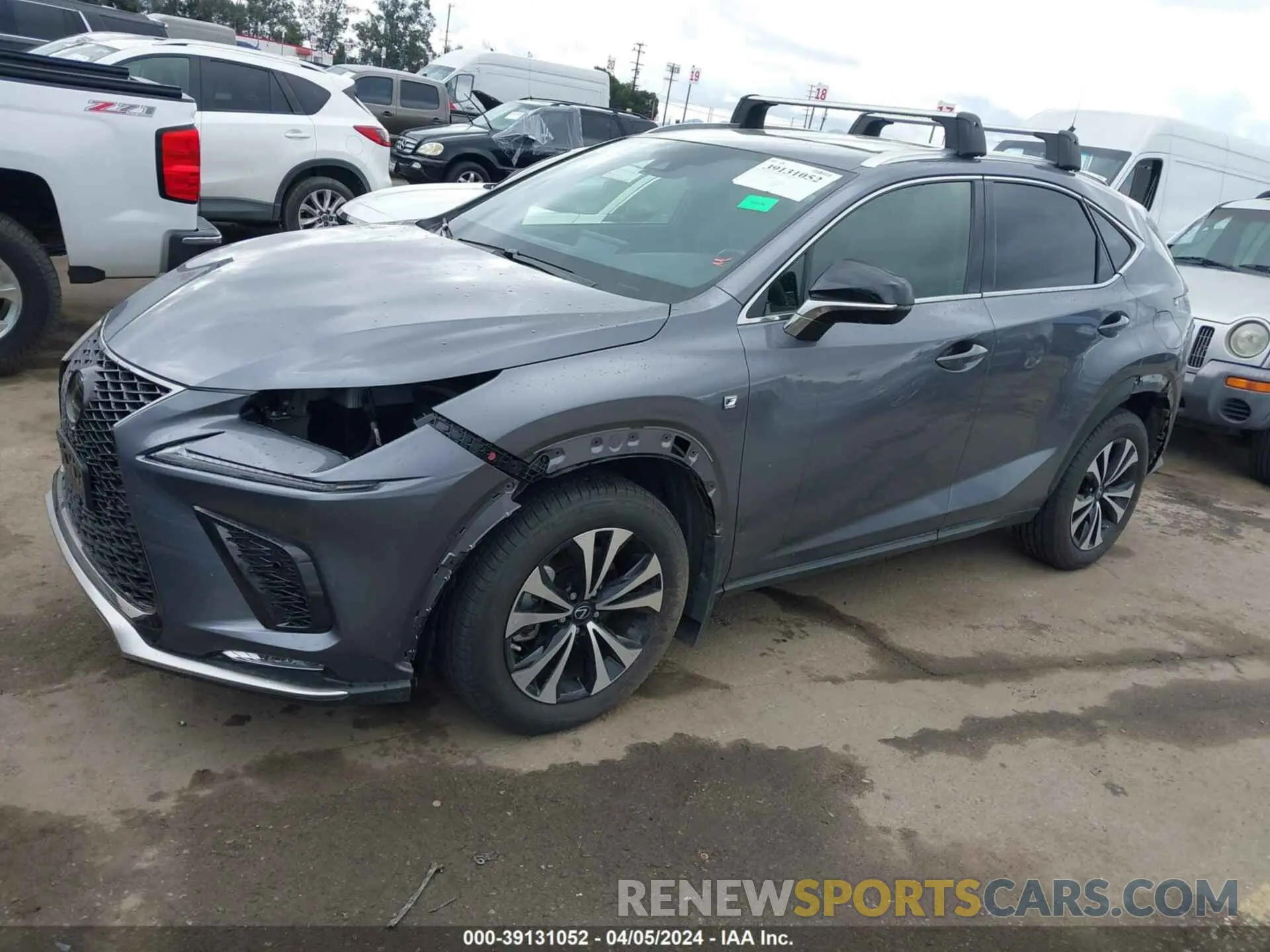 2 fotografías del automóvil dañado JTJSARDZ0L5010583 LEXUS NX 300 2020