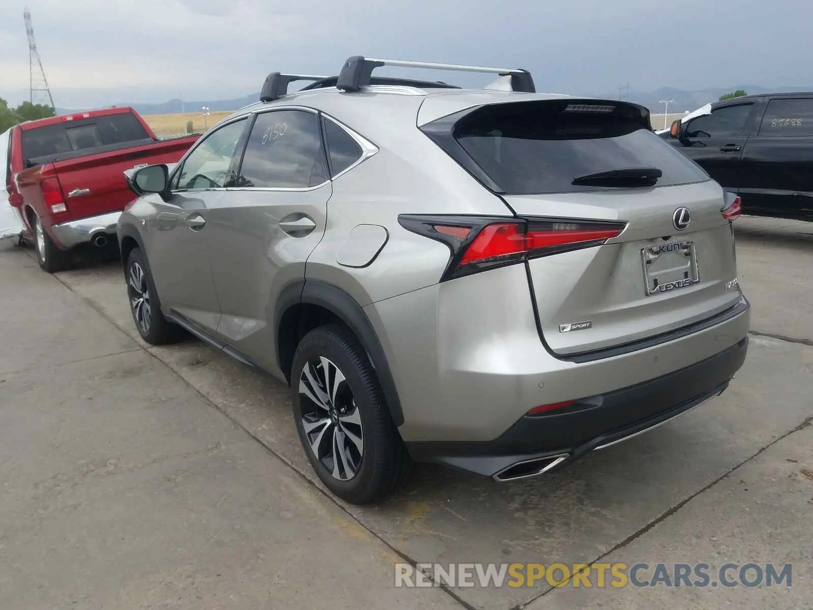 3 fotografías del automóvil dañado JTJSARDZ4L5003362 LEXUS NX 300 2020