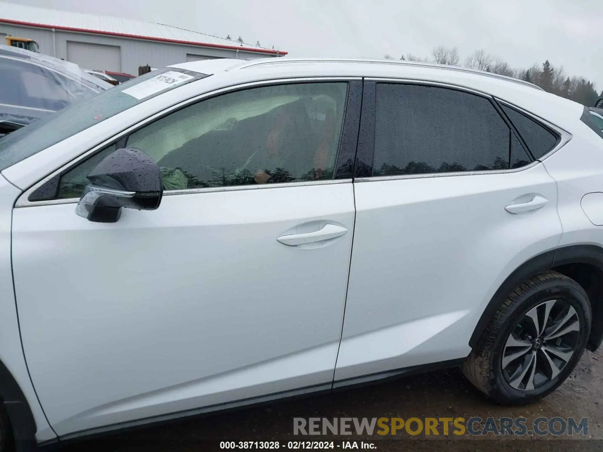 14 fotografías del automóvil dañado JTJSARDZ8L5000416 LEXUS NX 300 2020