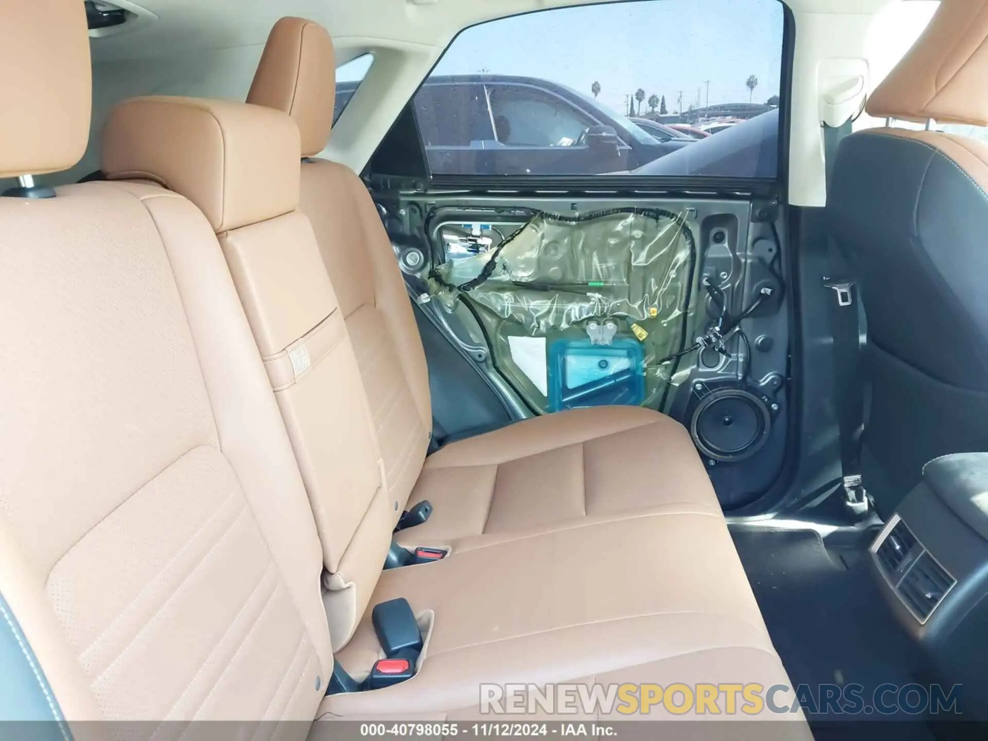 8 fotografías del automóvil dañado JTJDARBZ1M2199890 LEXUS NX 300 2021