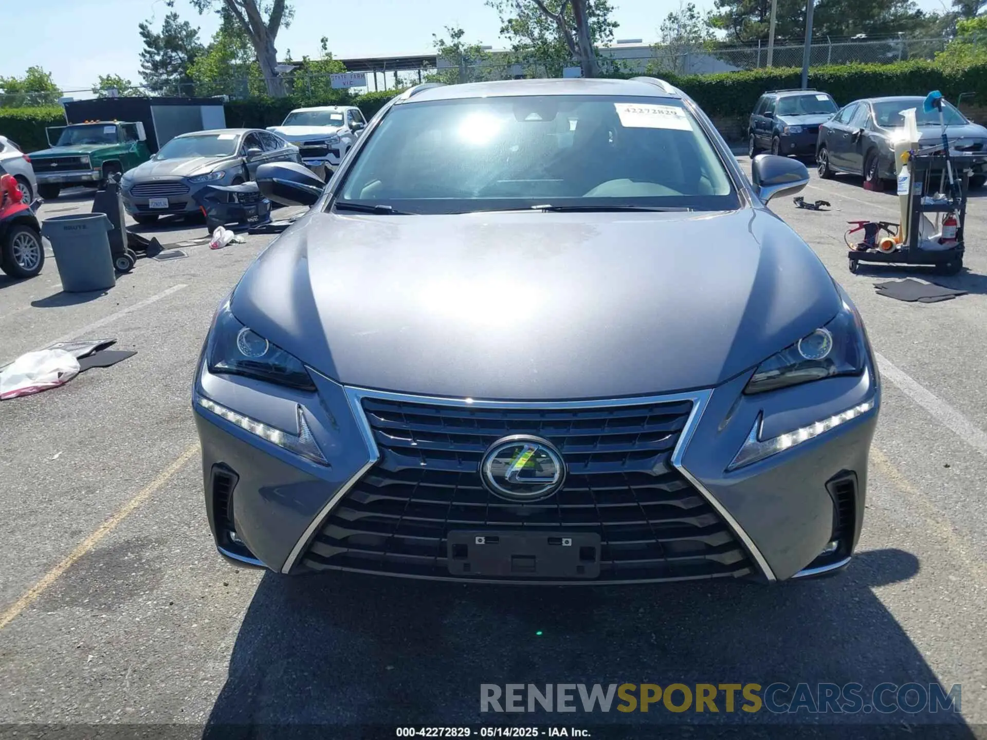 12 fotografías del automóvil dañado JTJDARBZ2M2203090 LEXUS NX 300 2021