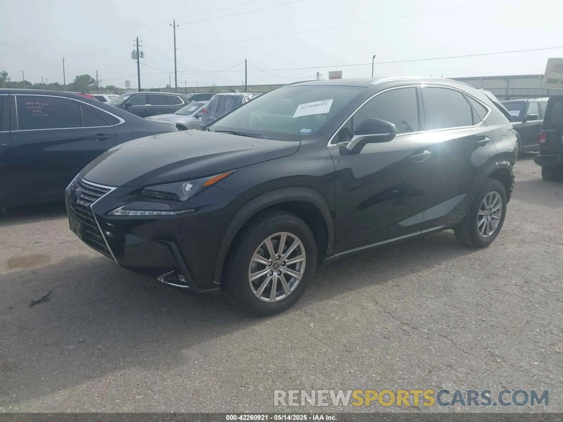2 fotografías del automóvil dañado JTJDARBZ4M2192951 LEXUS NX 300 2021