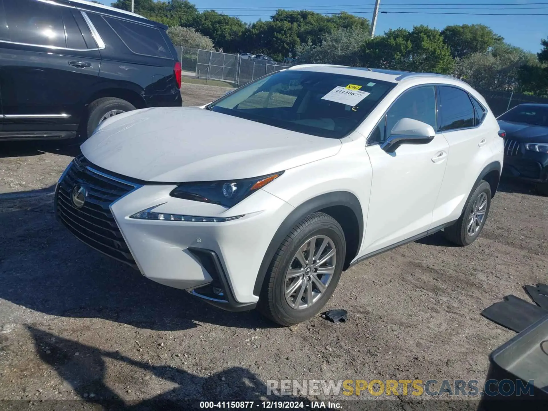 2 fotografías del automóvil dañado JTJDARBZ4M5034091 LEXUS NX 300 2021