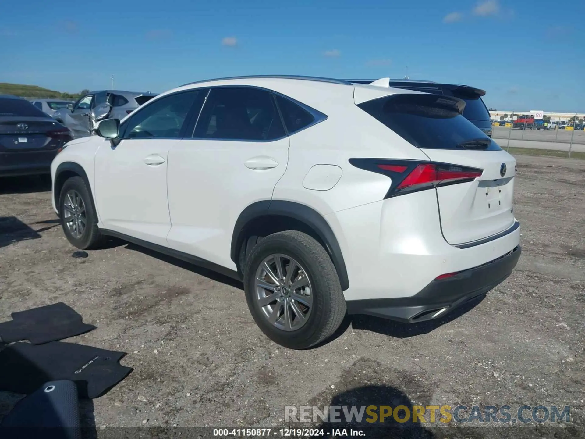 3 fotografías del automóvil dañado JTJDARBZ4M5034091 LEXUS NX 300 2021