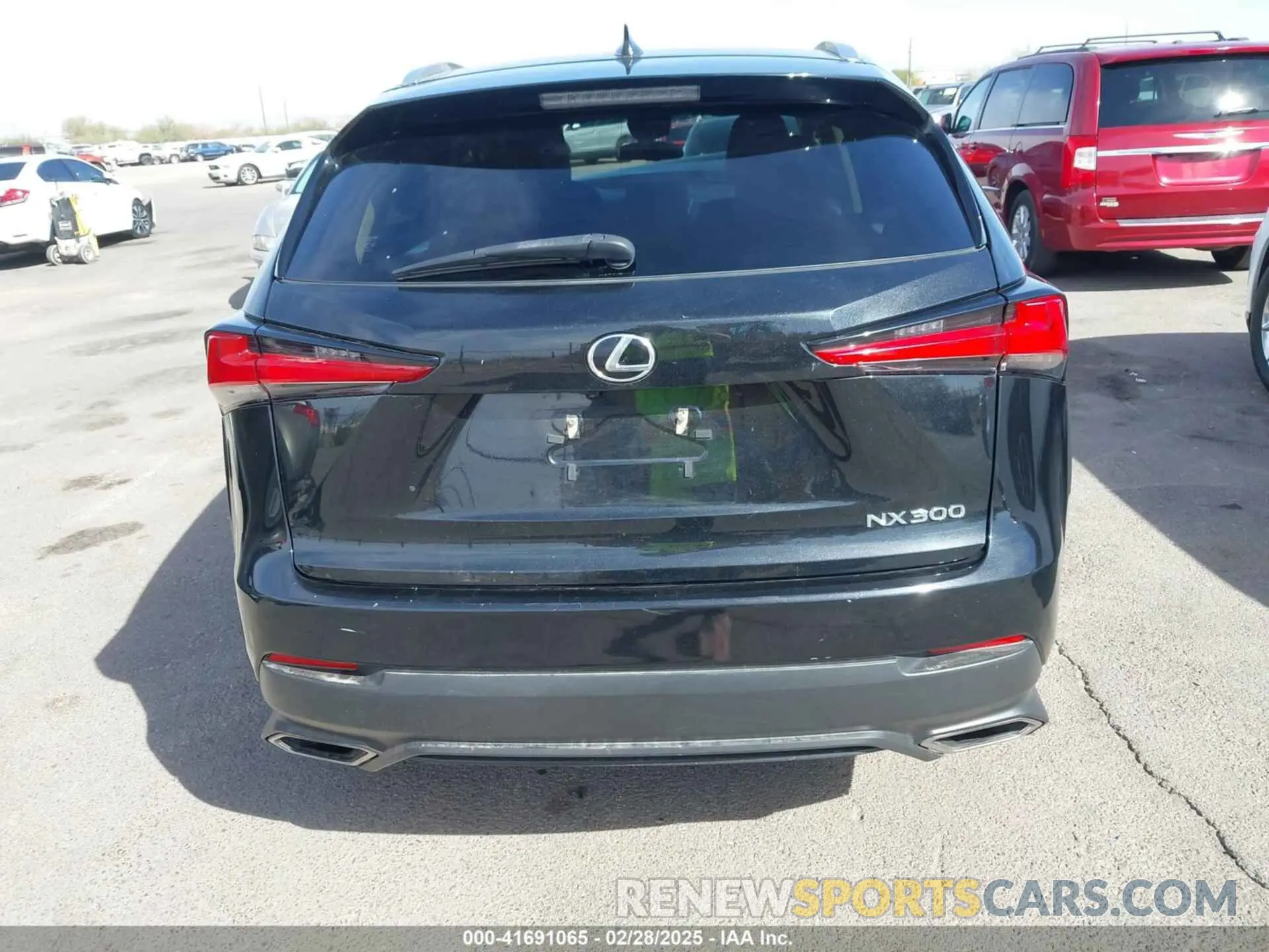 16 fotografías del automóvil dañado JTJDARBZ6M2184303 LEXUS NX 300 2021