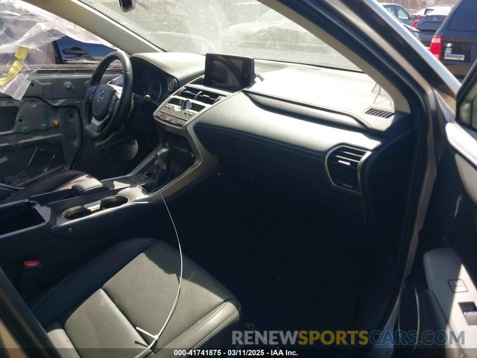 5 fotografías del automóvil dañado JTJDARDZ0M2240751 LEXUS NX 300 2021