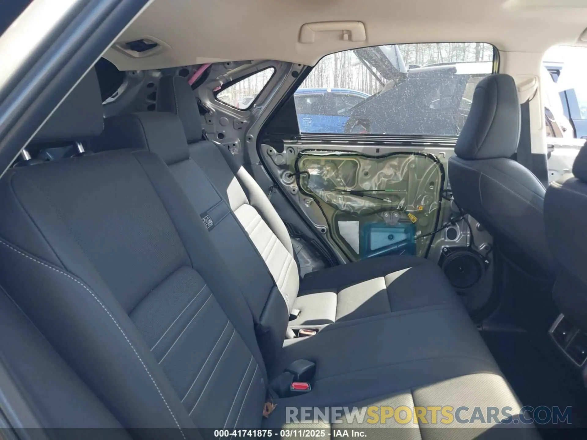 8 fotografías del automóvil dañado JTJDARDZ0M2240751 LEXUS NX 300 2021