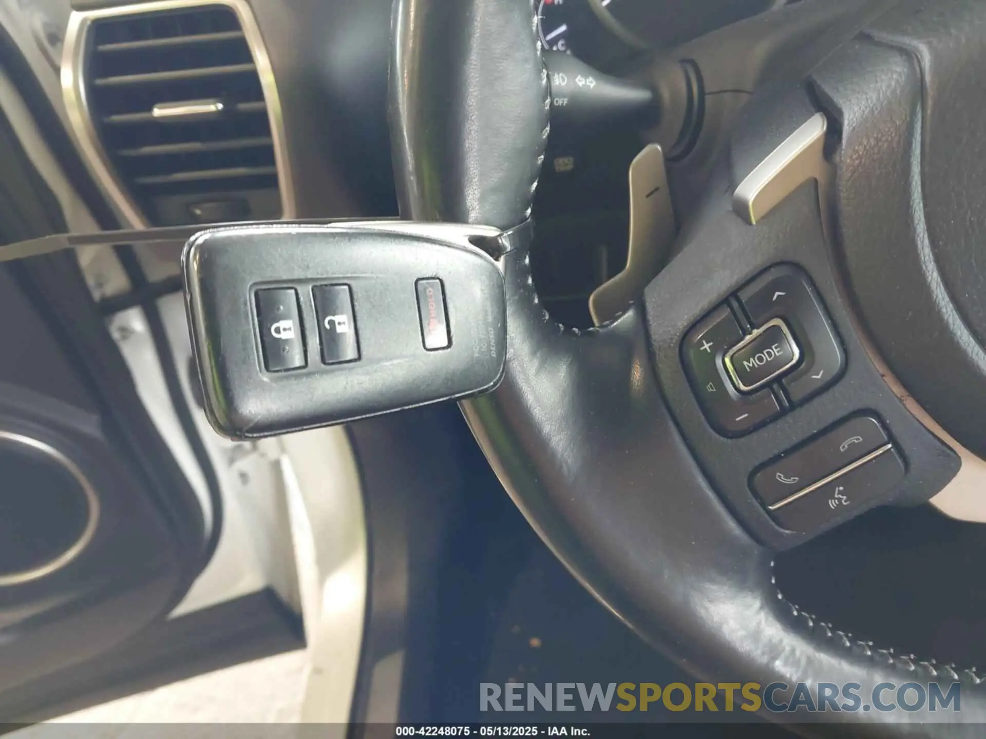 11 fotografías del automóvil dañado JTJDARDZ3M5023838 LEXUS NX 300 2021