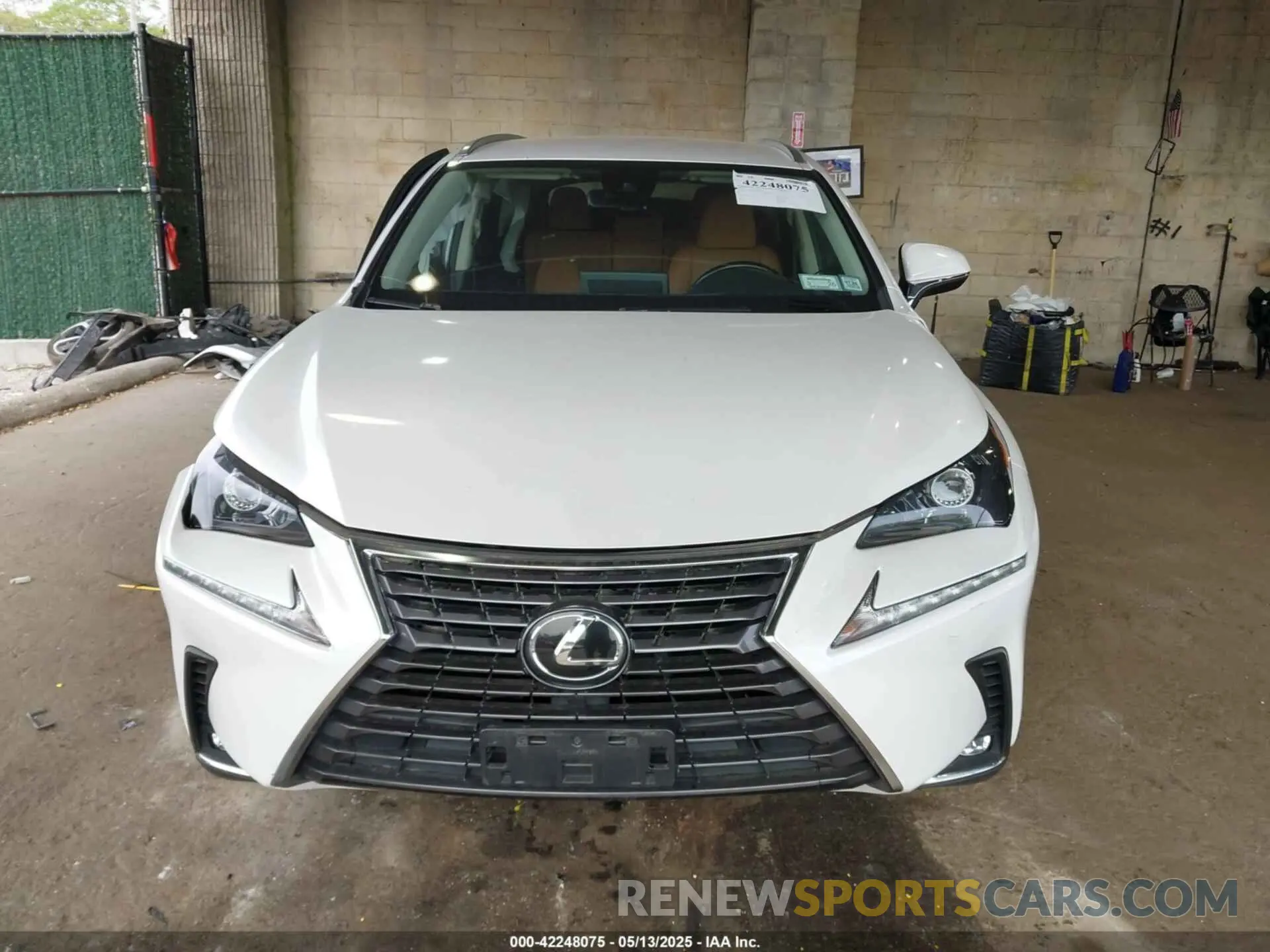 13 fotografías del automóvil dañado JTJDARDZ3M5023838 LEXUS NX 300 2021