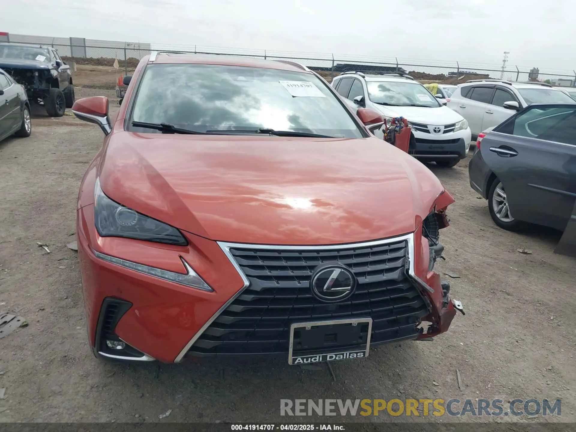 12 fotografías del automóvil dañado JTJDARDZ9M2254504 LEXUS NX 300 2021