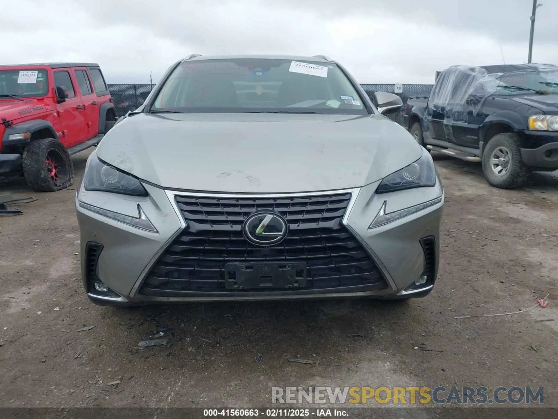 12 fotografías del automóvil dañado JTJDARDZXM2244015 LEXUS NX 300 2021