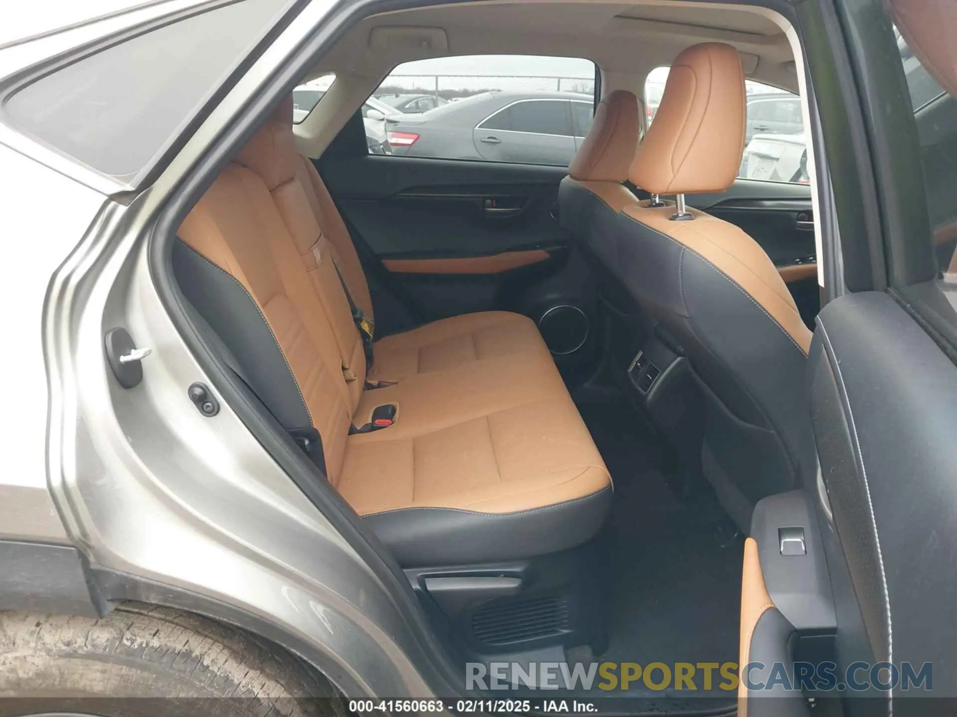 8 fotografías del automóvil dañado JTJDARDZXM2244015 LEXUS NX 300 2021