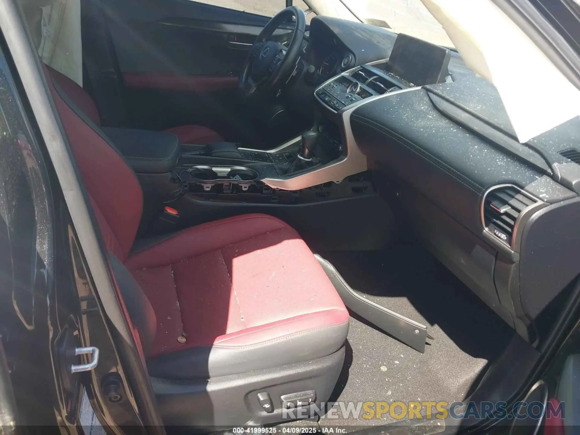 5 fotografías del automóvil dañado JTJDARDZXM2249781 LEXUS NX 300 2021