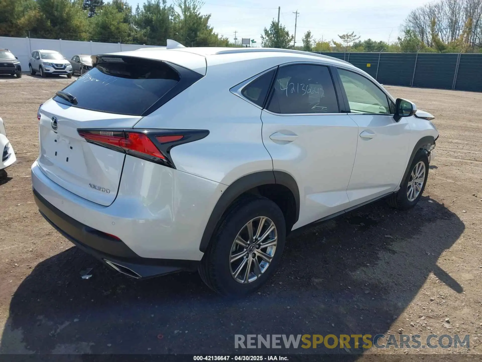 4 fotografías del automóvil dañado JTJDARDZXM5021147 LEXUS NX 300 2021