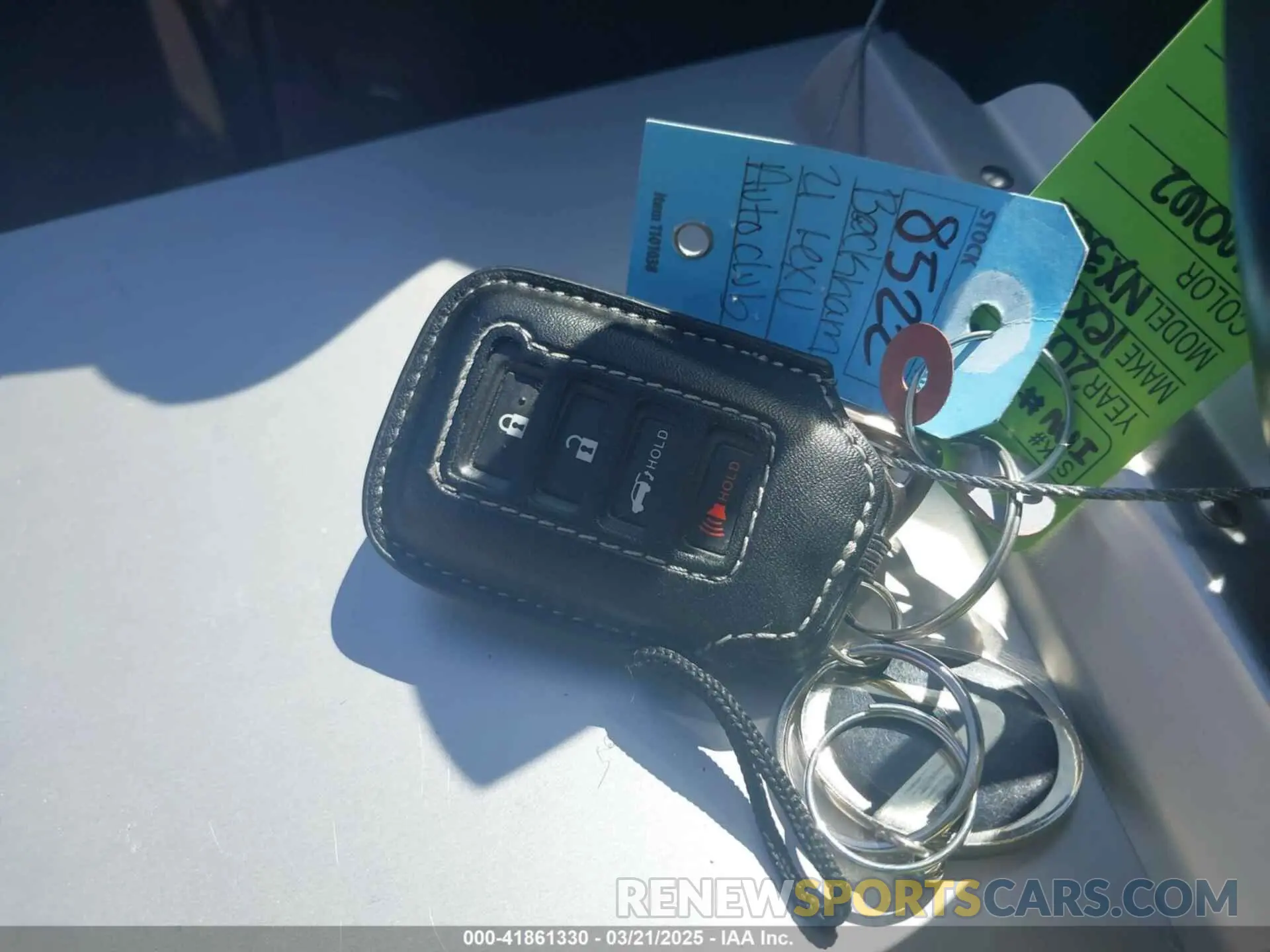 11 fotografías del automóvil dañado JTJGARBZ2M2186062 LEXUS NX 300 2021