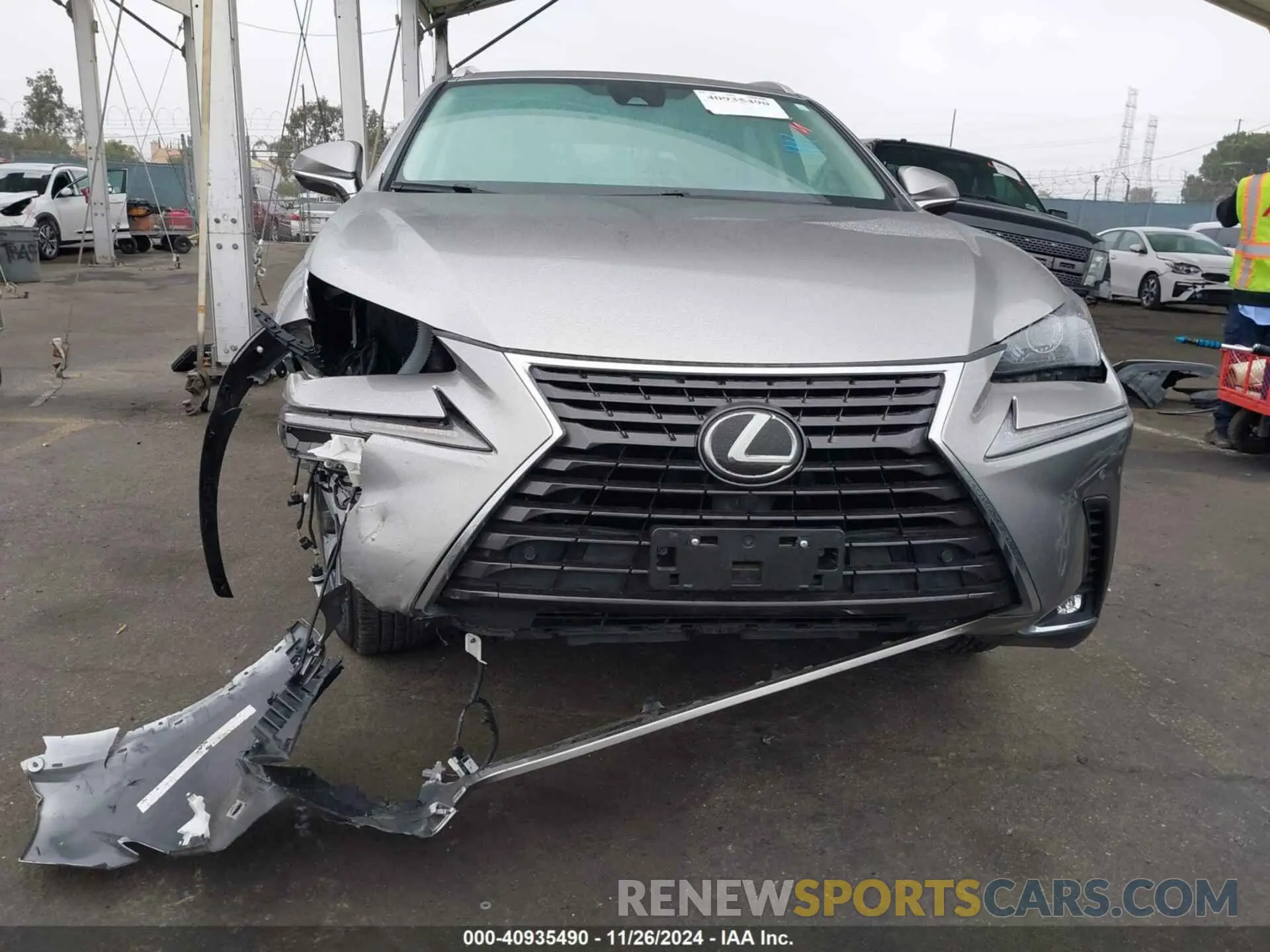 13 fotografías del automóvil dañado JTJGARBZ6M2182094 LEXUS NX 300 2021