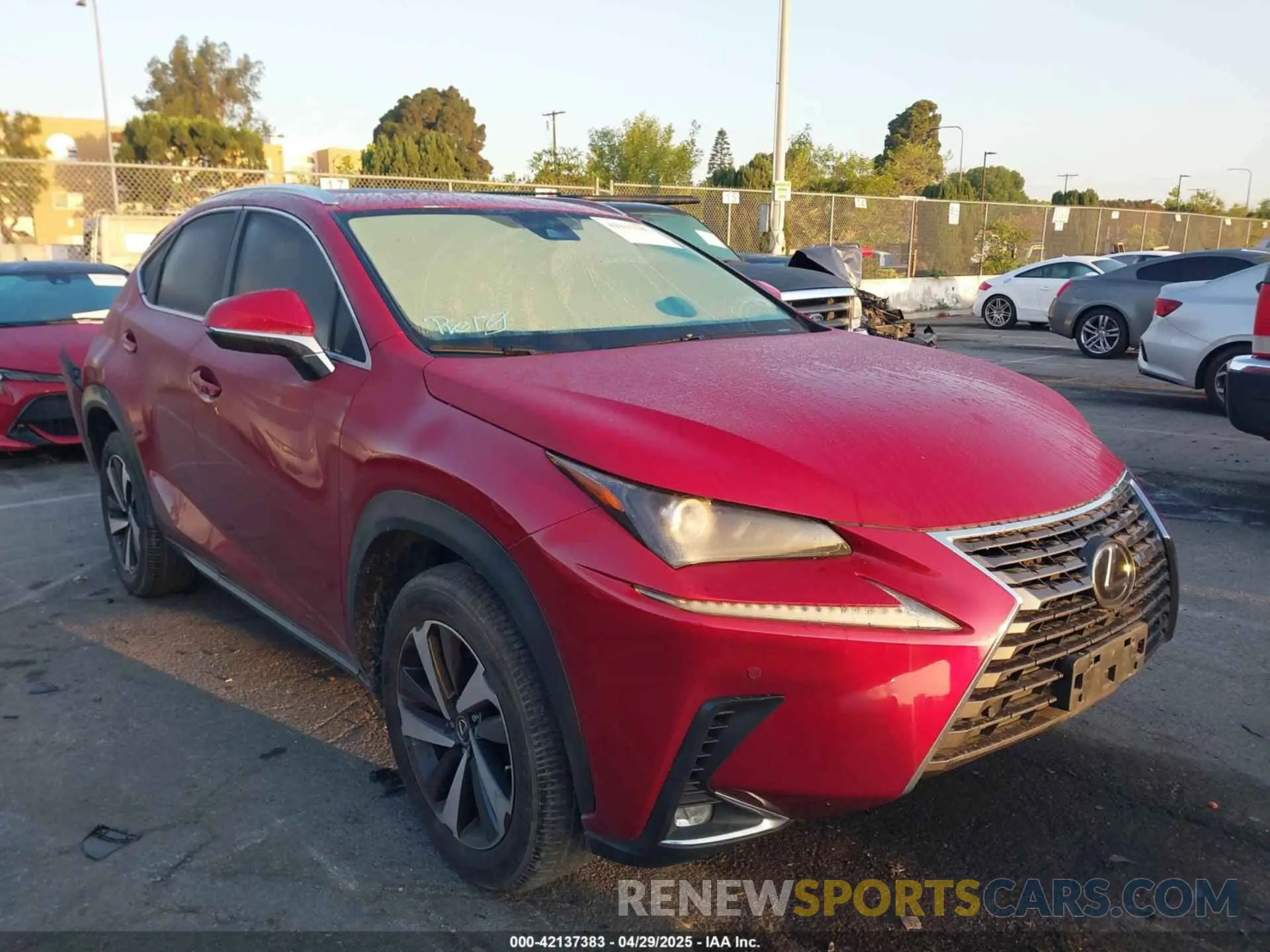 1 fotografías del automóvil dañado JTJGARBZXM5027773 LEXUS NX 300 2021