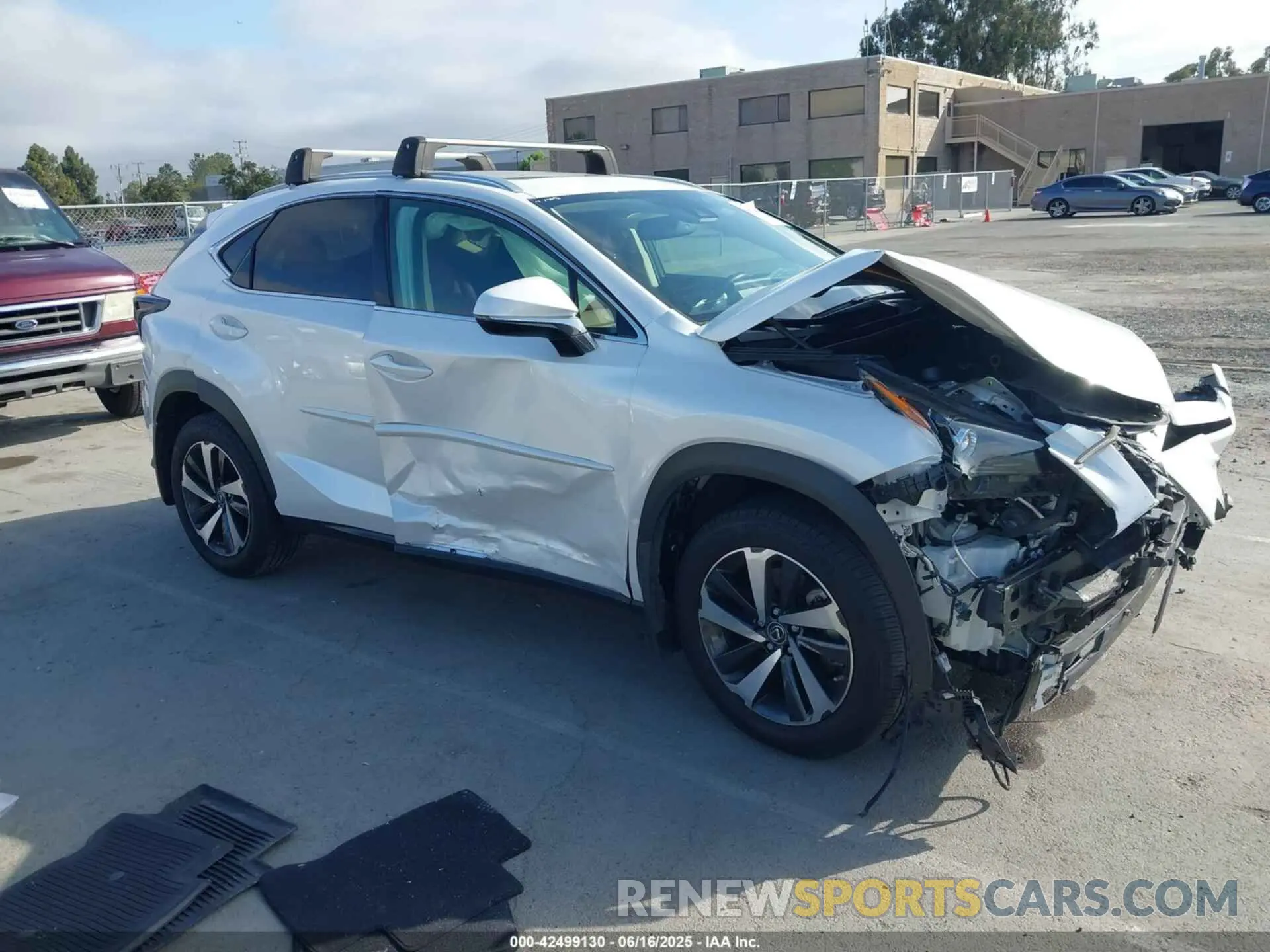 1 fotografías del automóvil dañado JTJGARBZXM5032858 LEXUS NX 300 2021