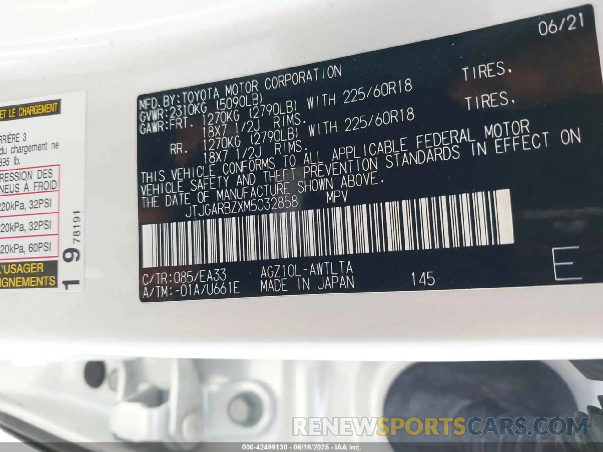9 fotografías del automóvil dañado JTJGARBZXM5032858 LEXUS NX 300 2021