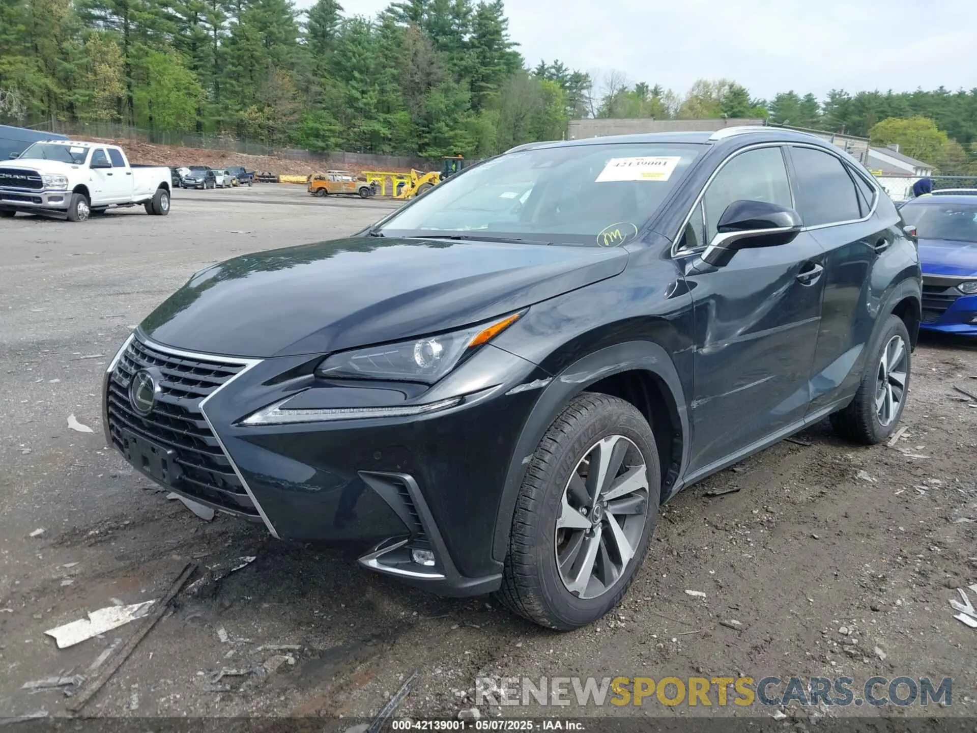 2 fotografías del automóvil dañado JTJGARDZ3M2249764 LEXUS NX 300 2021
