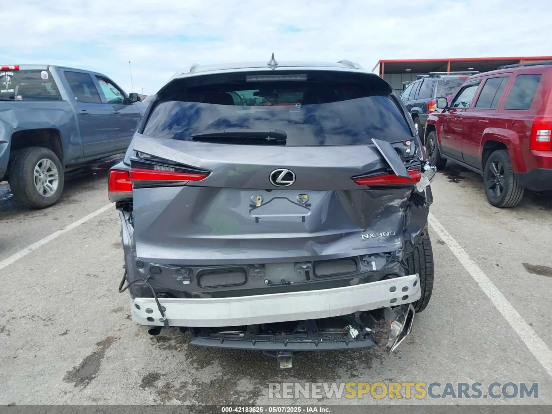 16 fotografías del automóvil dañado JTJGARDZ8M2250070 LEXUS NX 300 2021