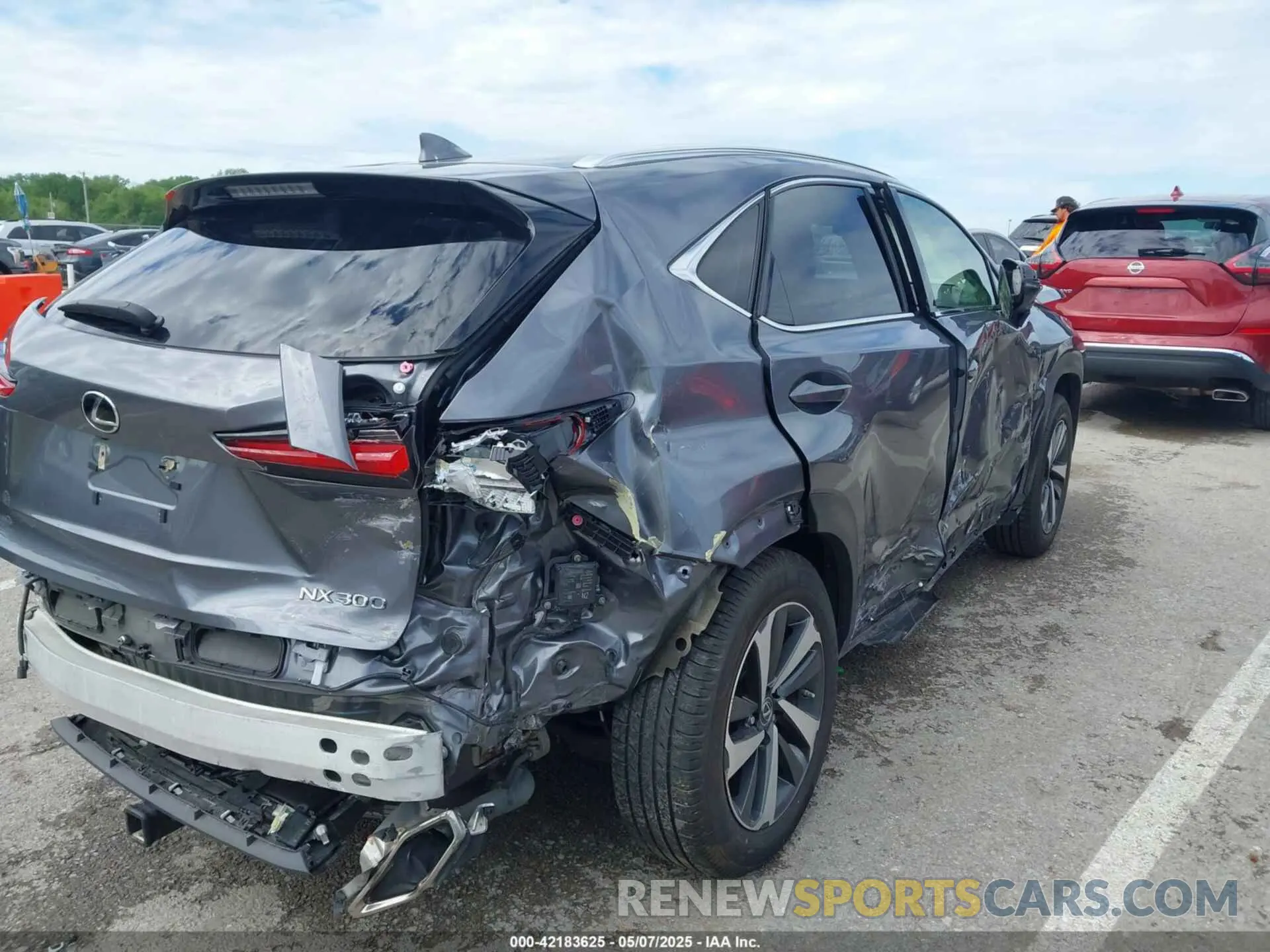 19 fotografías del automóvil dañado JTJGARDZ8M2250070 LEXUS NX 300 2021
